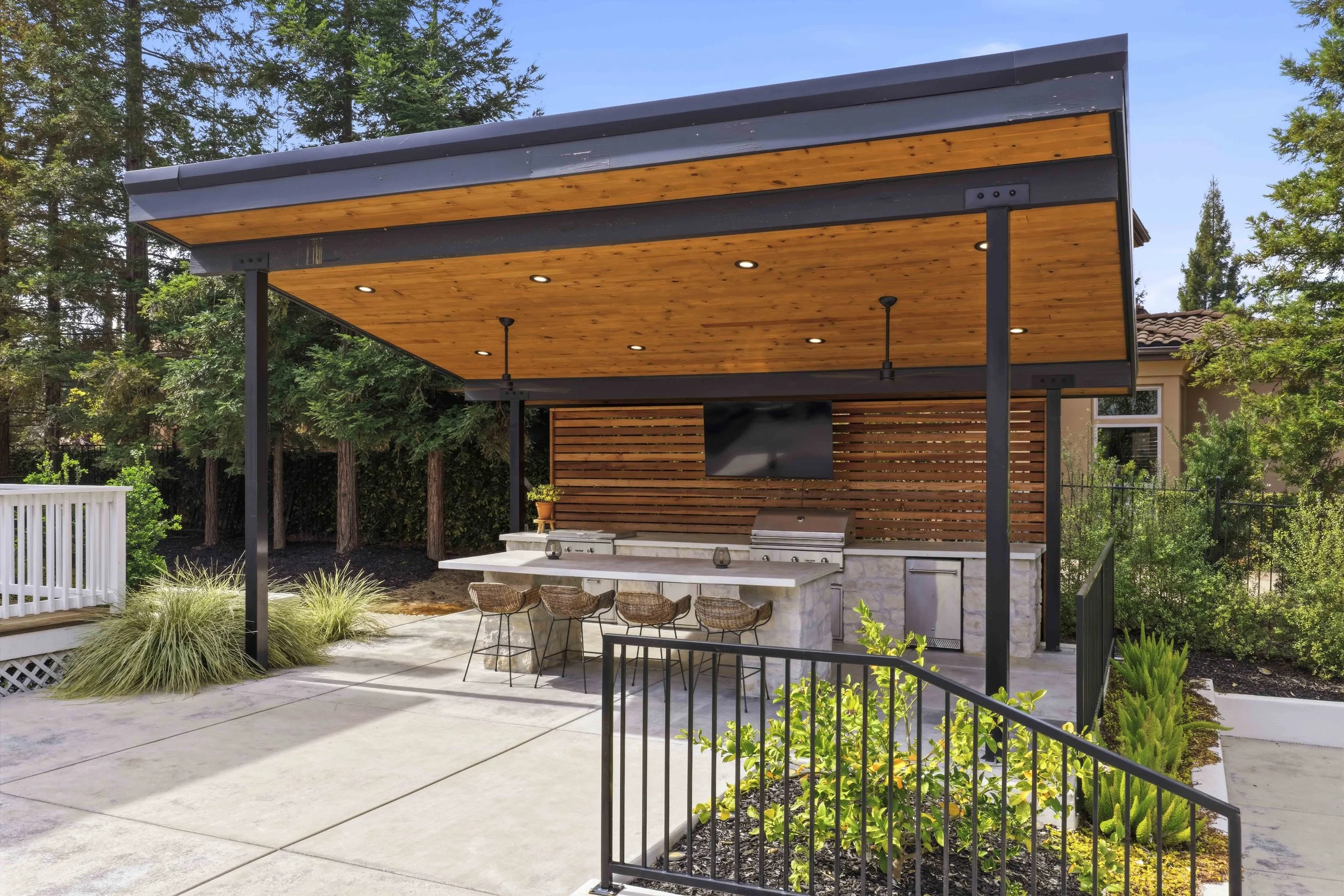 9660 Los Lagos Cir North - 105.jpg