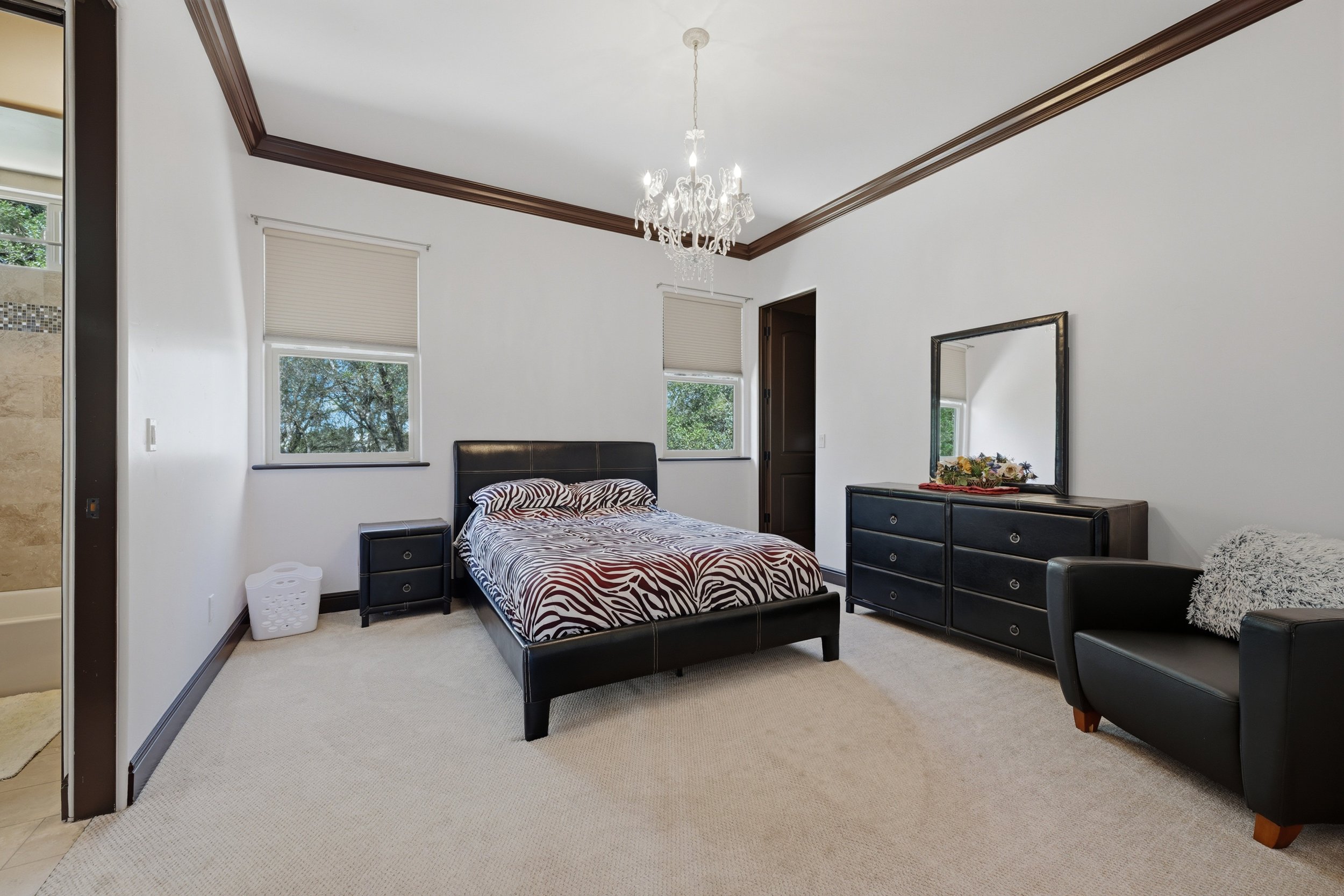 5645 Los Posas Way 60.jpg