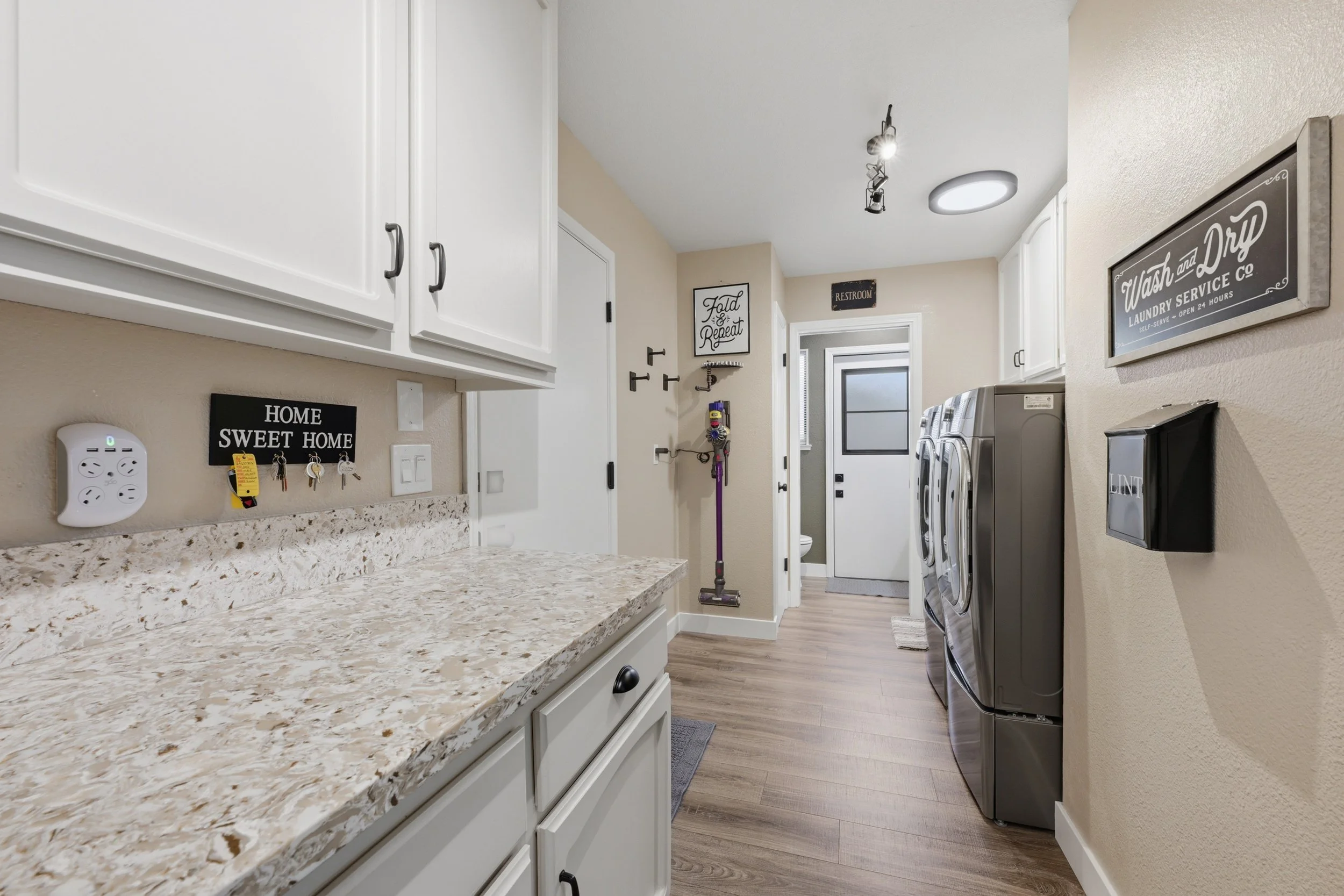 3737 Sweetwater Dr 54.jpg
