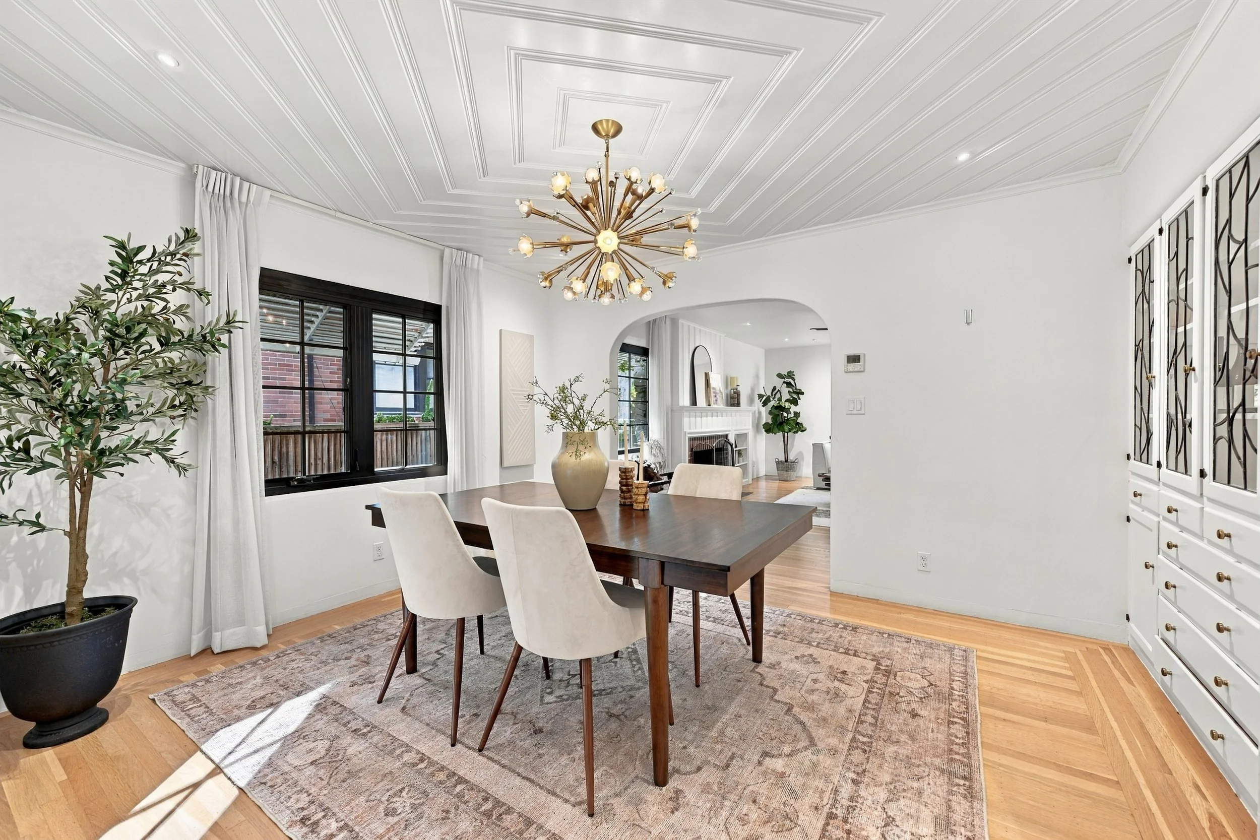 2743 Land Park Dr 23.jpg