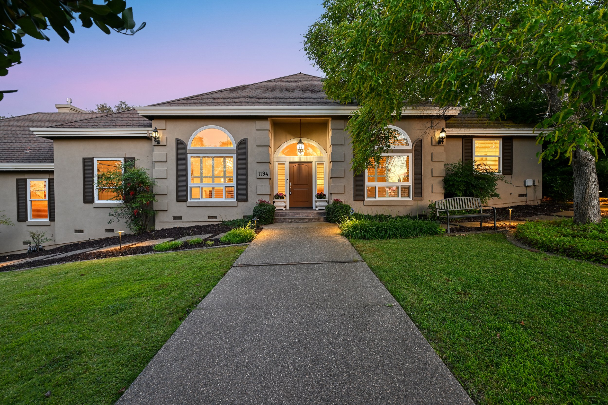 1194 Shetland Way - 11.jpg