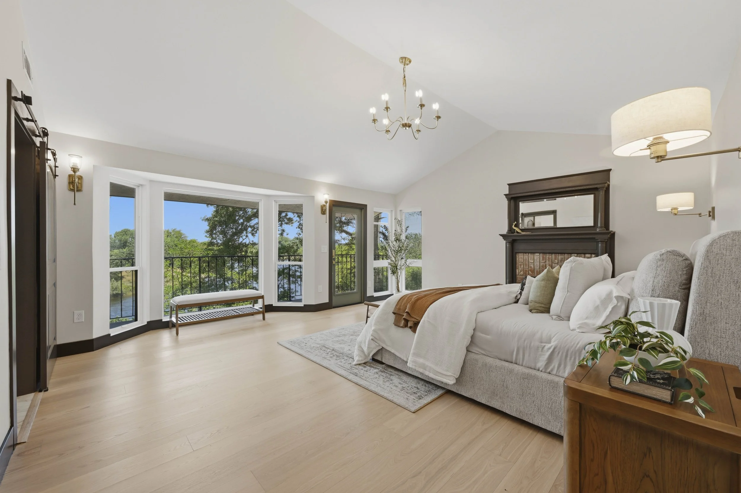 9815 Mira Del Rio Dr 95.jpg