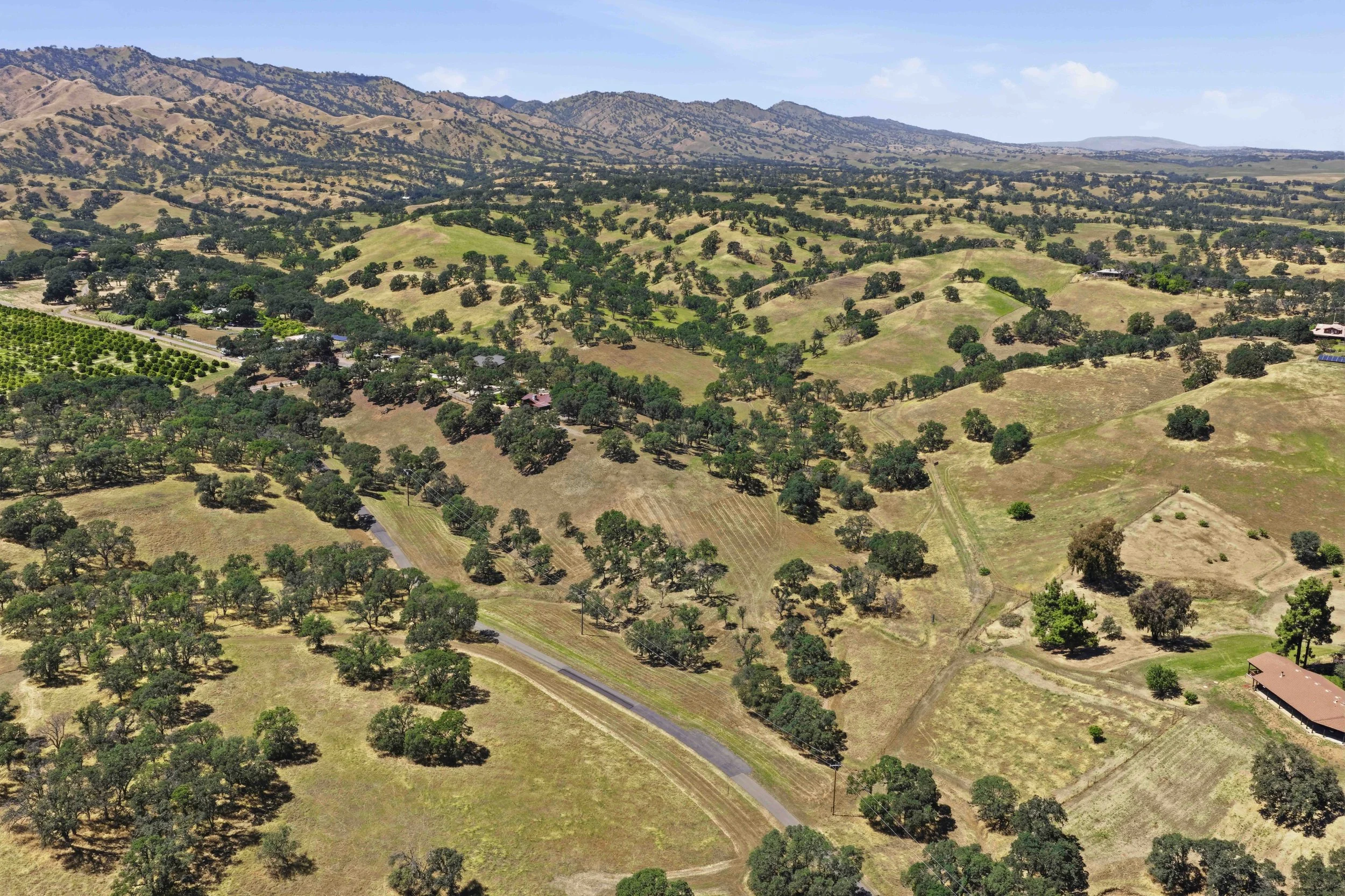 26000 Venado Dr - Daytime _1_1.jpg