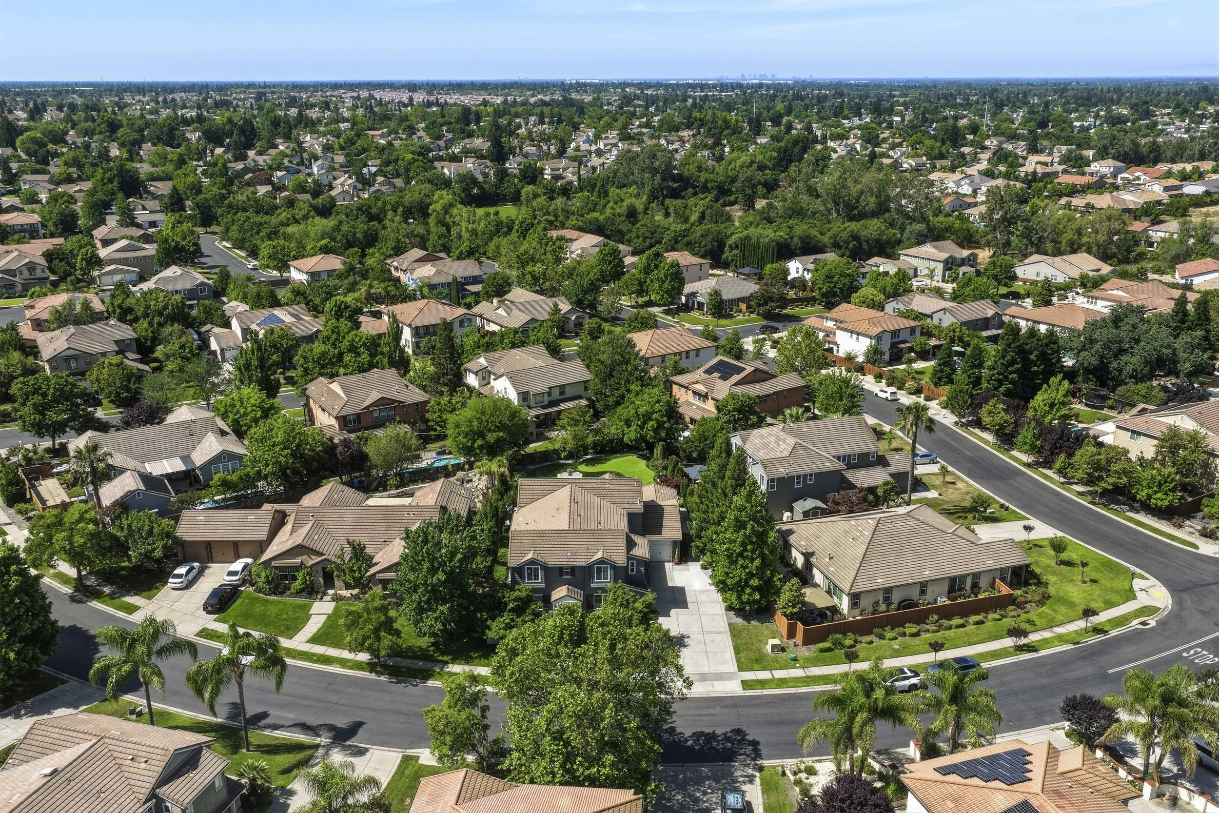 9525 Littoral St _2.jpg