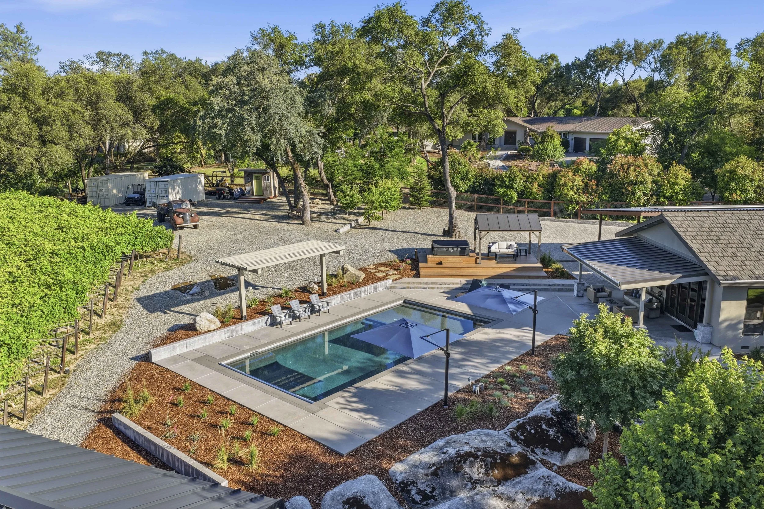 7905 Brook Ct 17.jpg