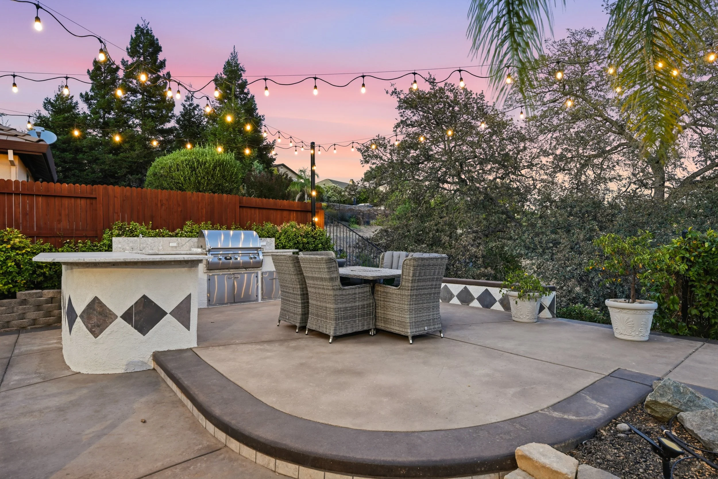 3391 Black Oak Dr 19.jpg