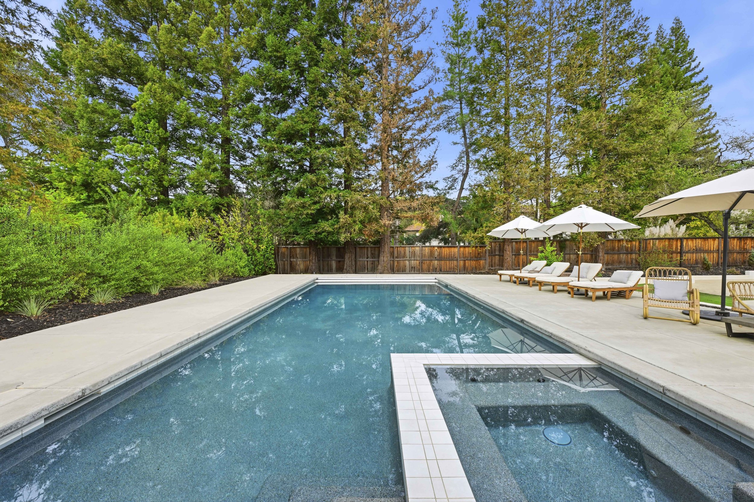 9660 Los Lagos Cir North - 117.jpg