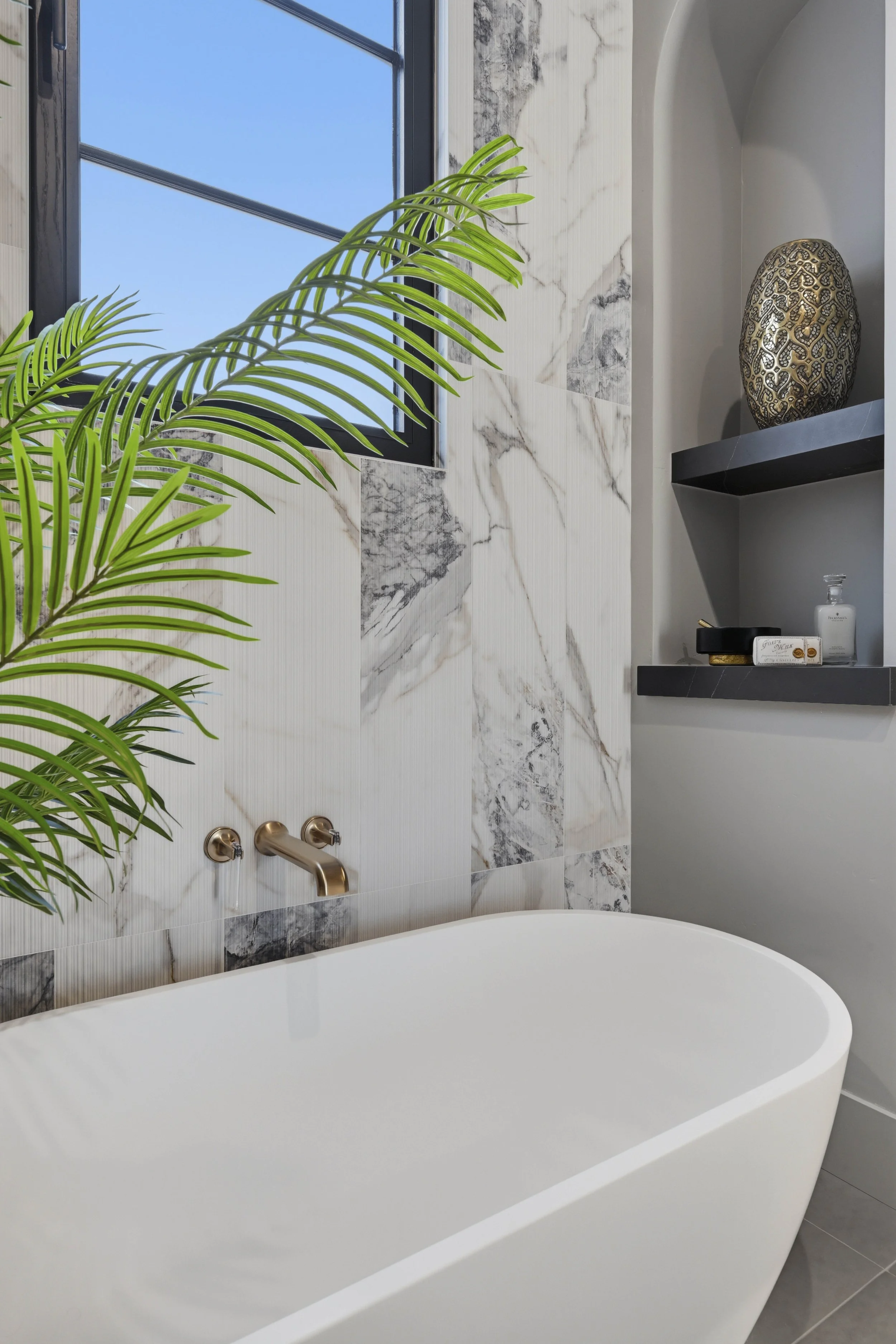 4200 Raphael 125.jpg