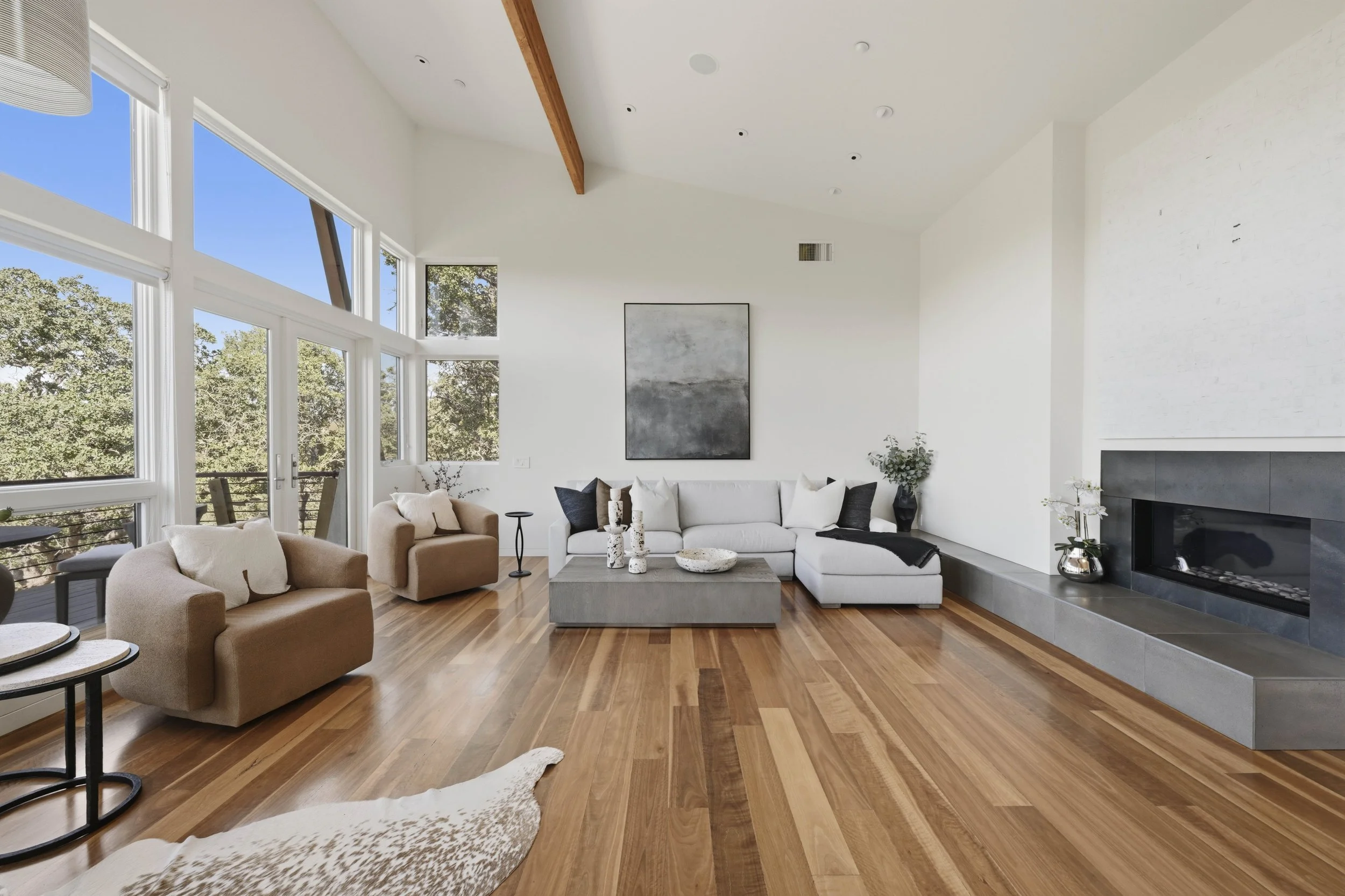 26000 Venado Dr - Main House  - 12.jpg