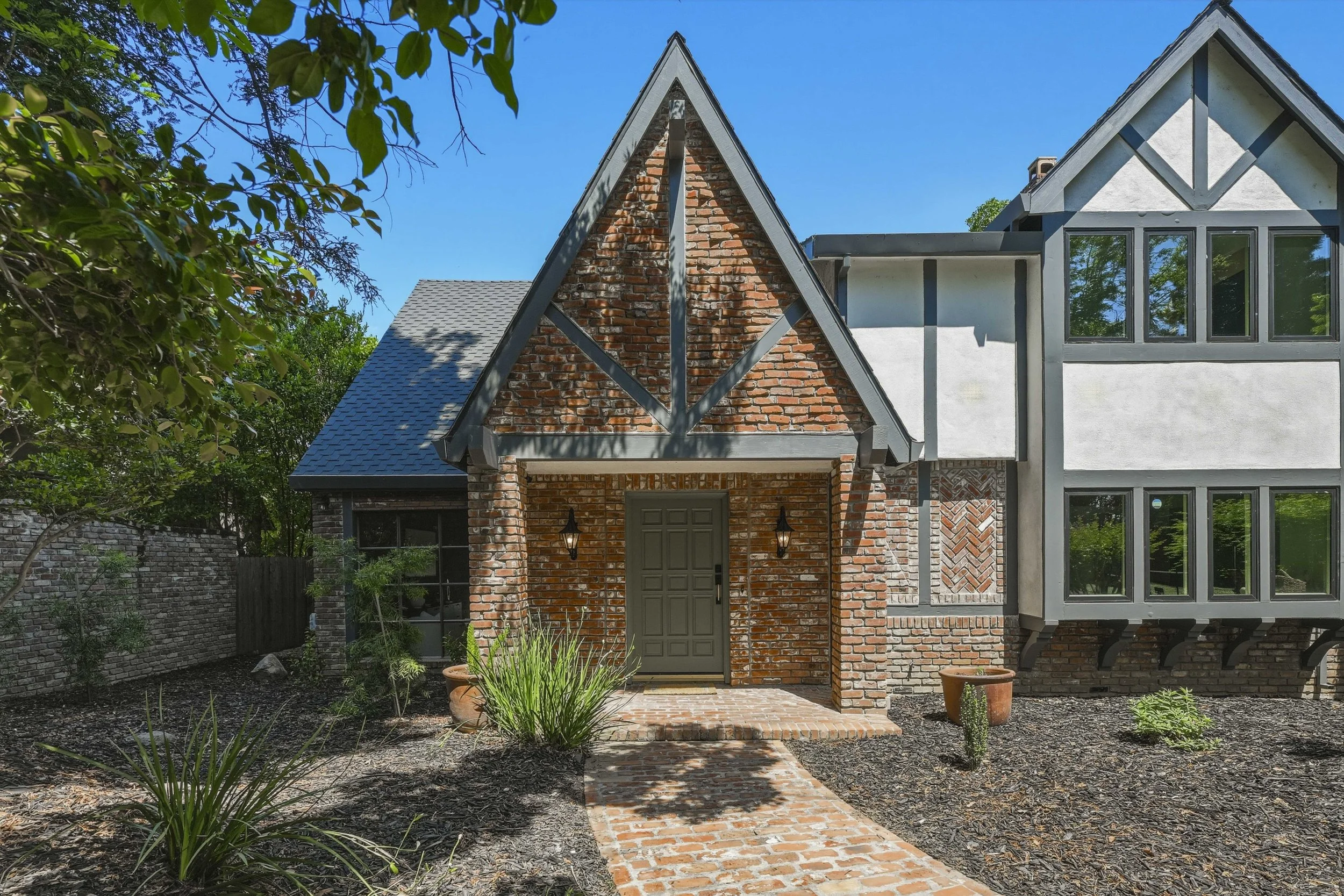 9815 Mira Del Rio Dr 51.jpg