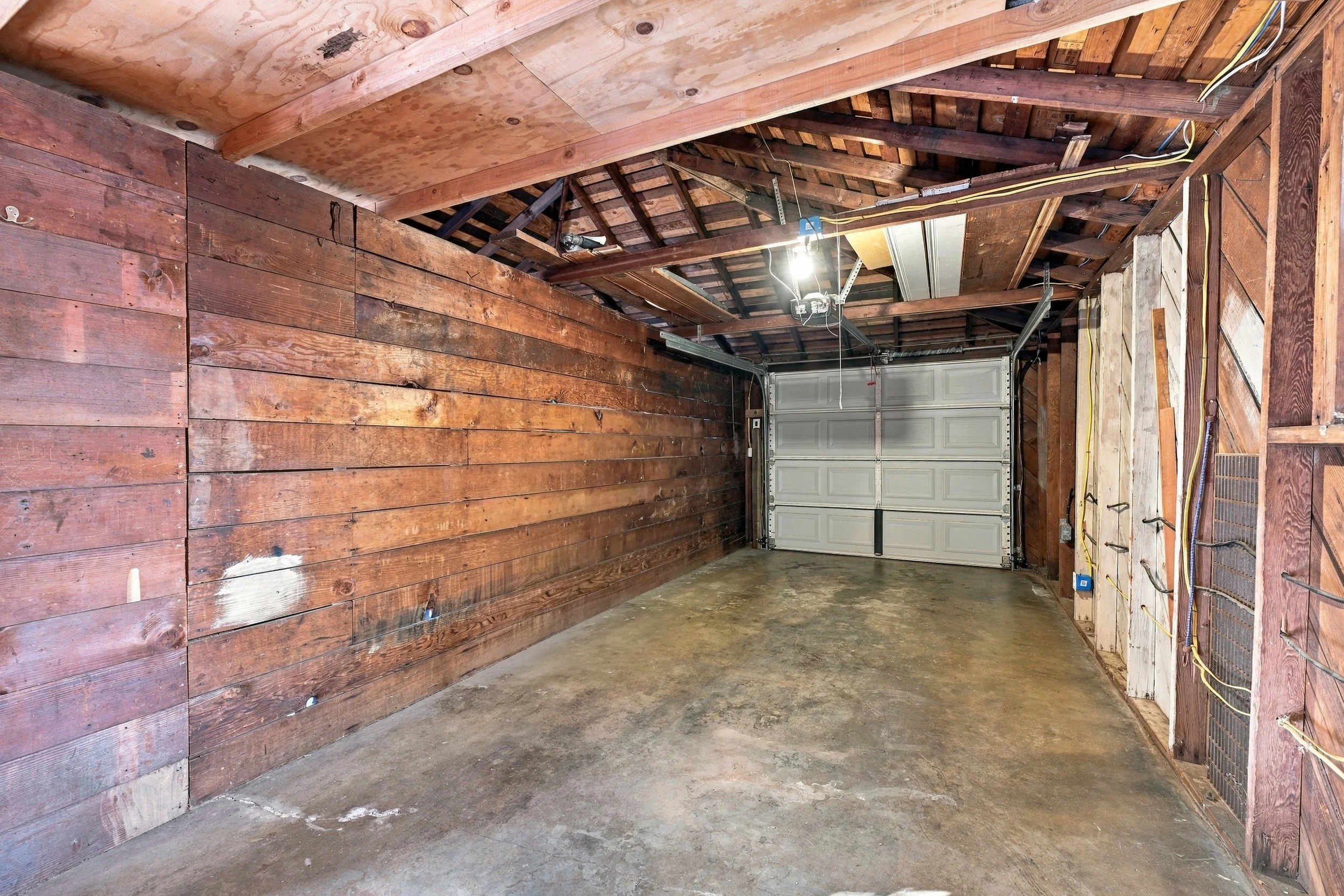 2743 Land Park Dr 78.jpg