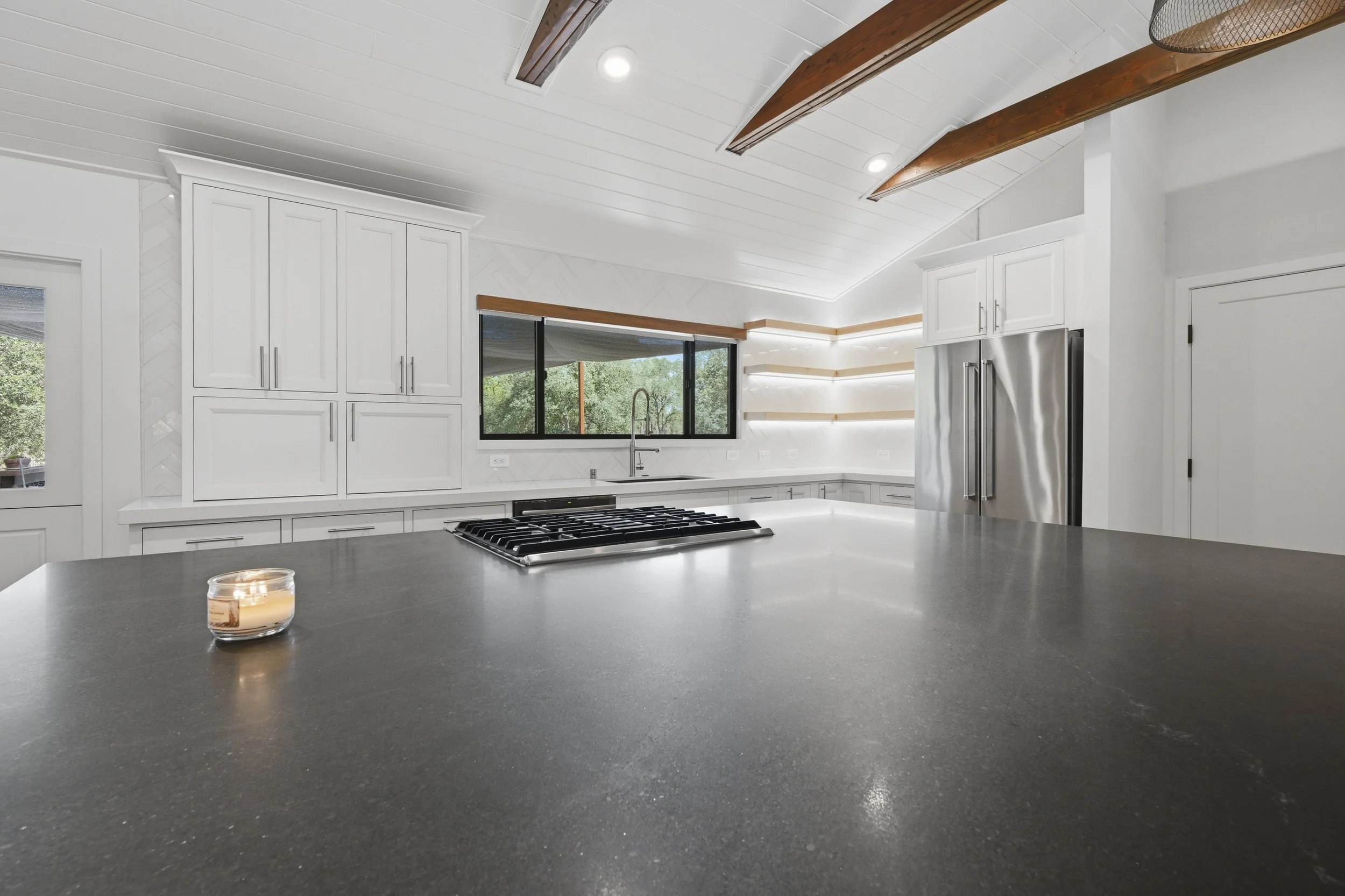 4440 Lawrence Dr _37.jpg