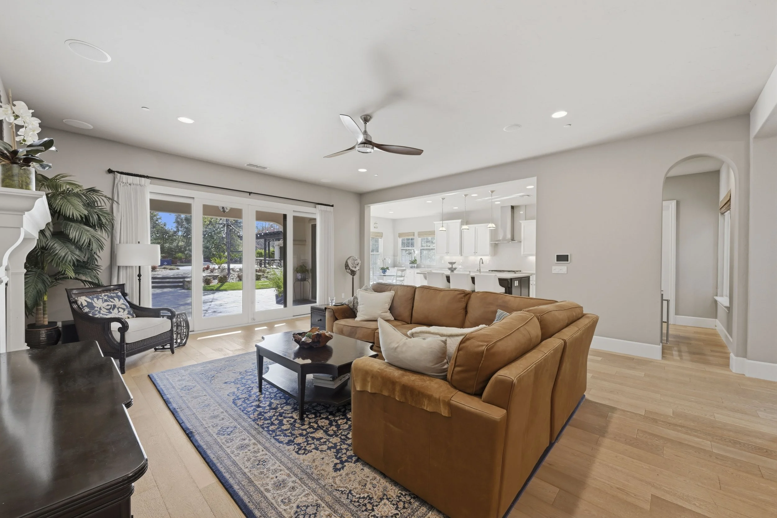 7585 Olive Glen Ct - 30.jpg