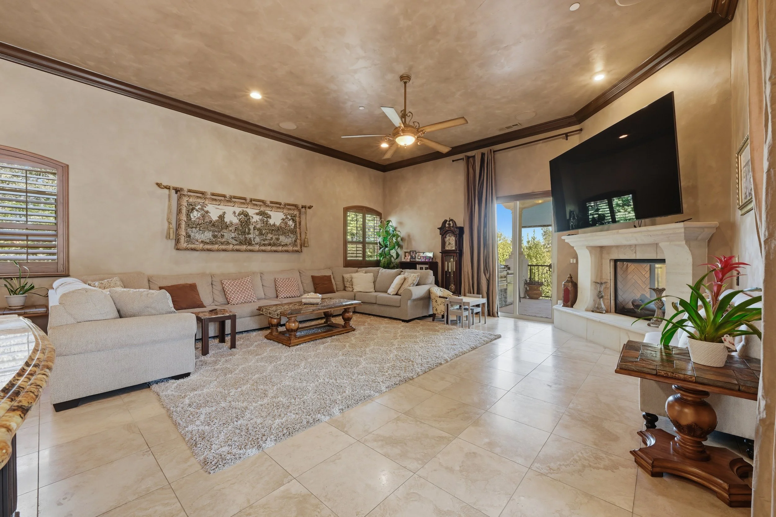 5645 Los Posas Way 35.jpg