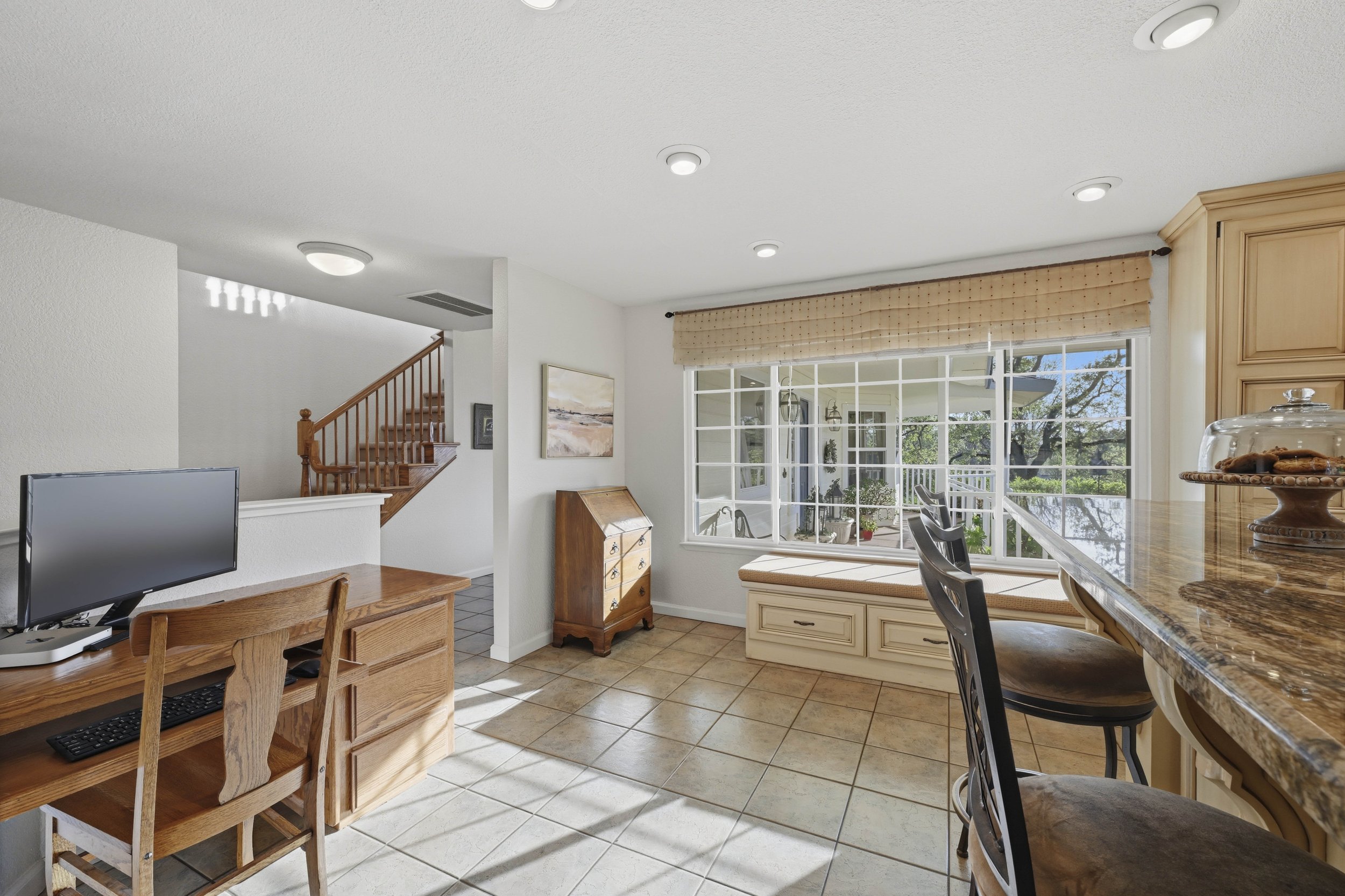 9240 Rock Springs Rd _115.jpg