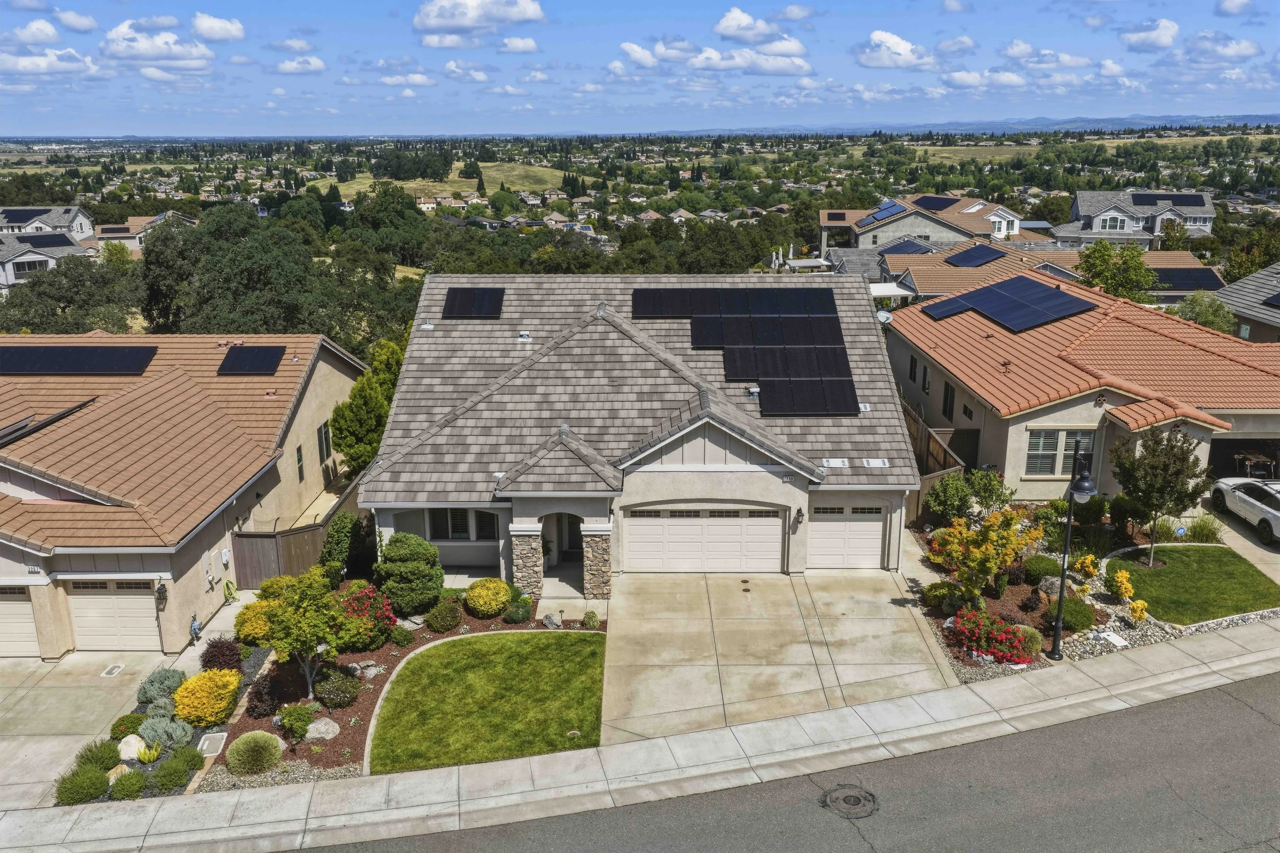 2259 Ranch View Dr 1.jpg