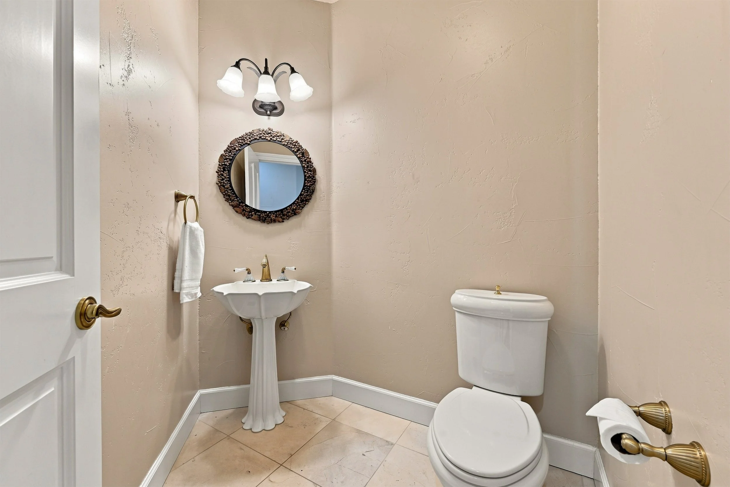 885 Willow Lake Rd 40.jpg