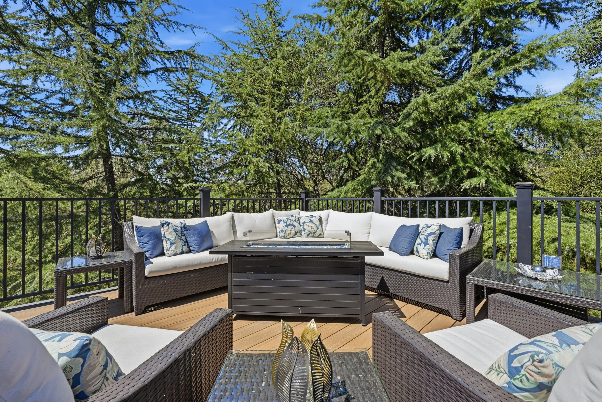 1325 Kentucky Greens Way 101.jpg