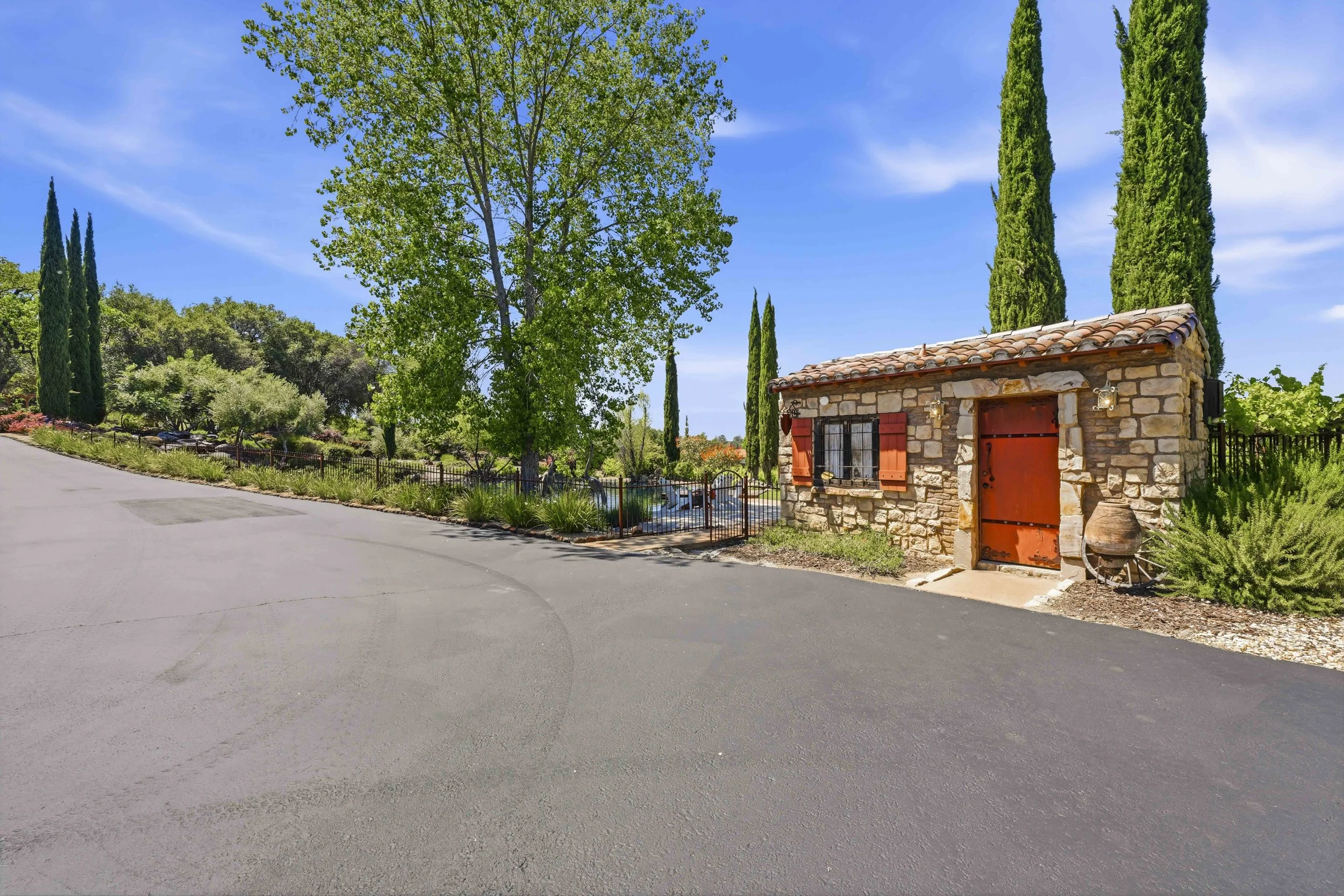 9688 Clos Du Lac Cir 38.jpg