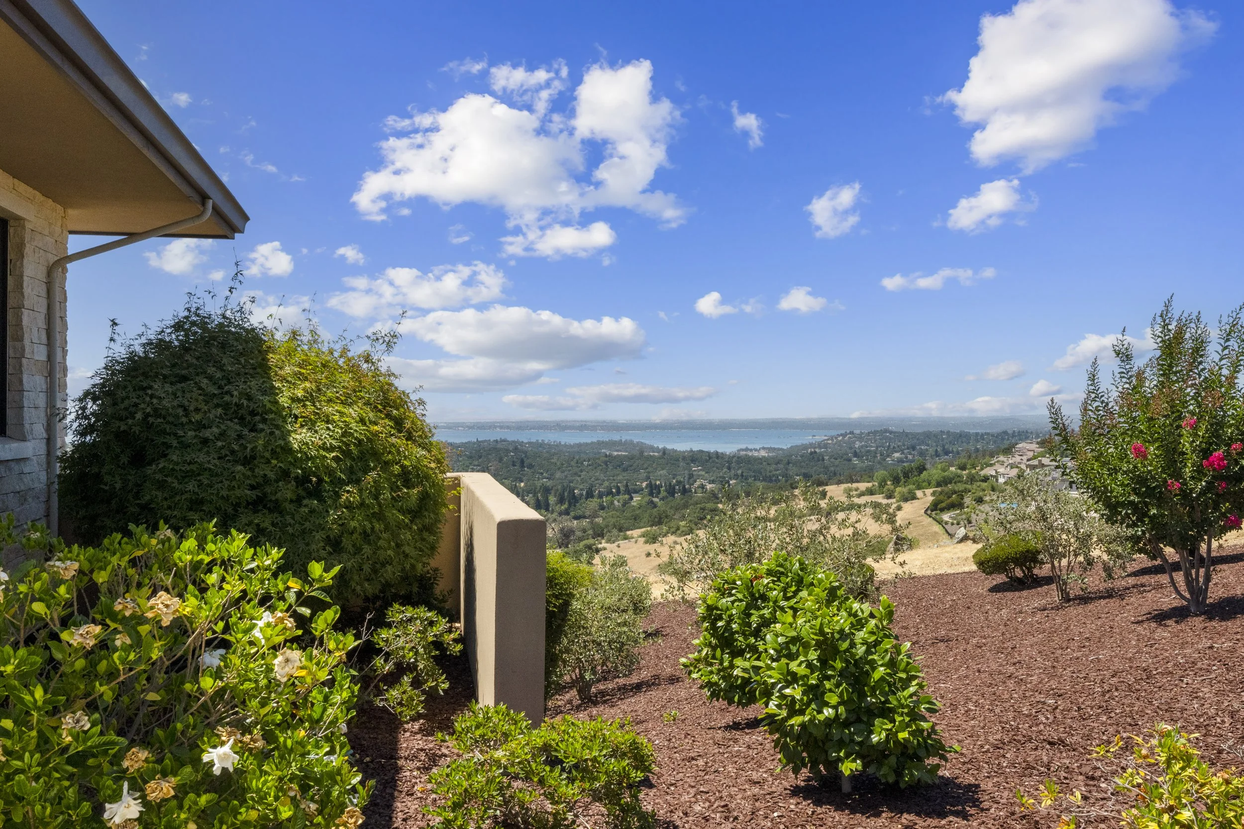 4374 Berkwood Ct 4.jpg