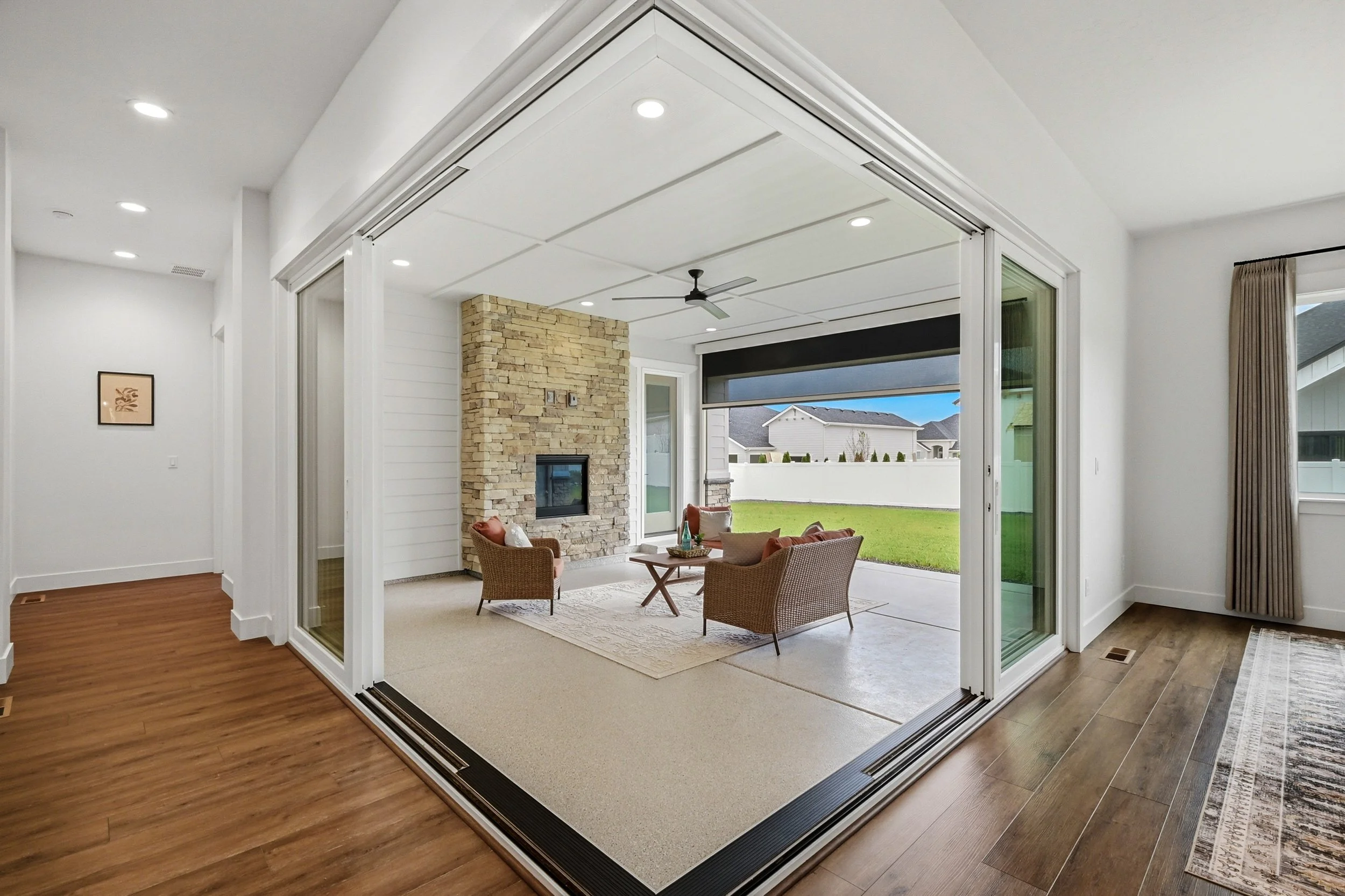 2941 N Staghaven Ave 20.jpg