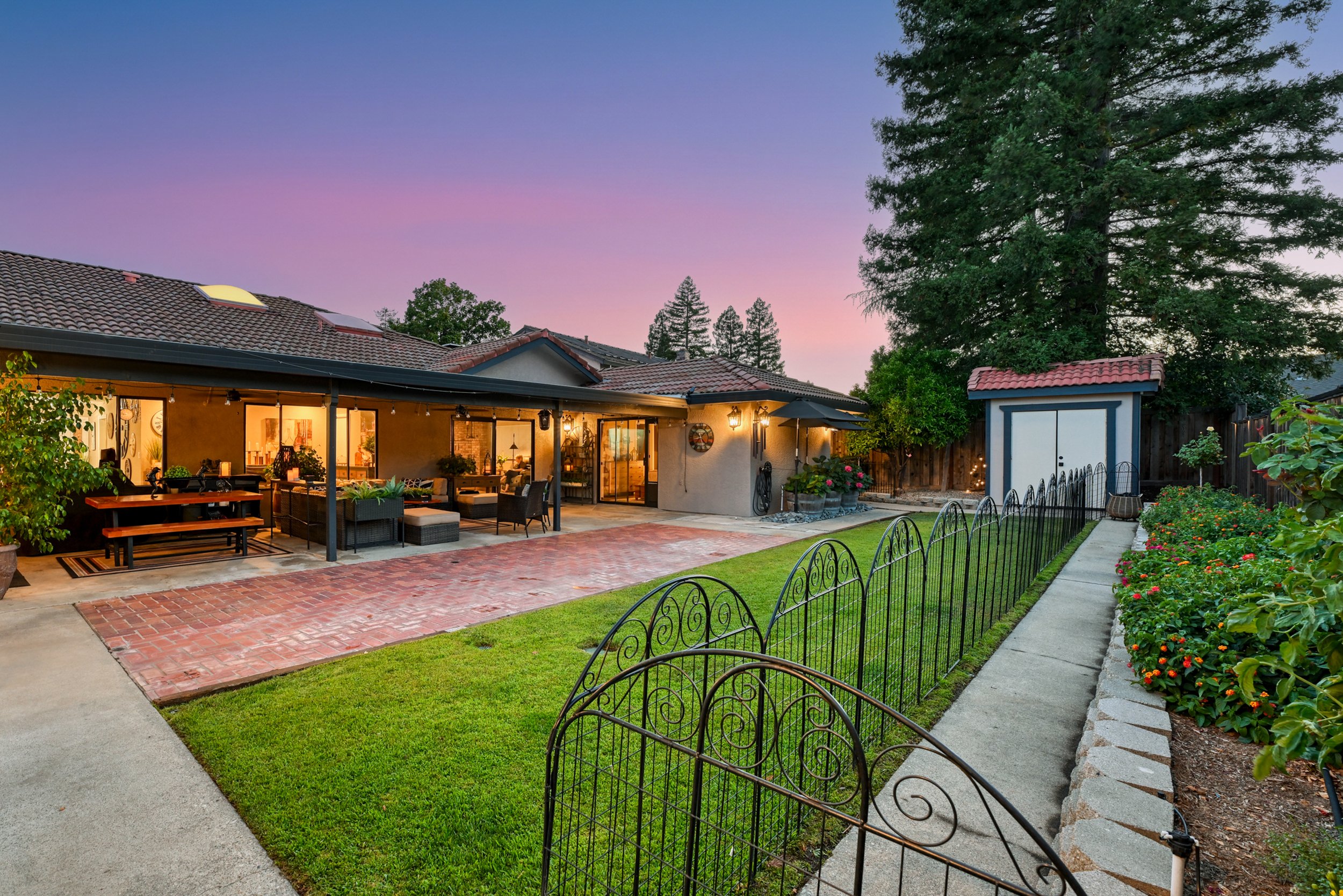 3737 Sweetwater Dr 15.jpg