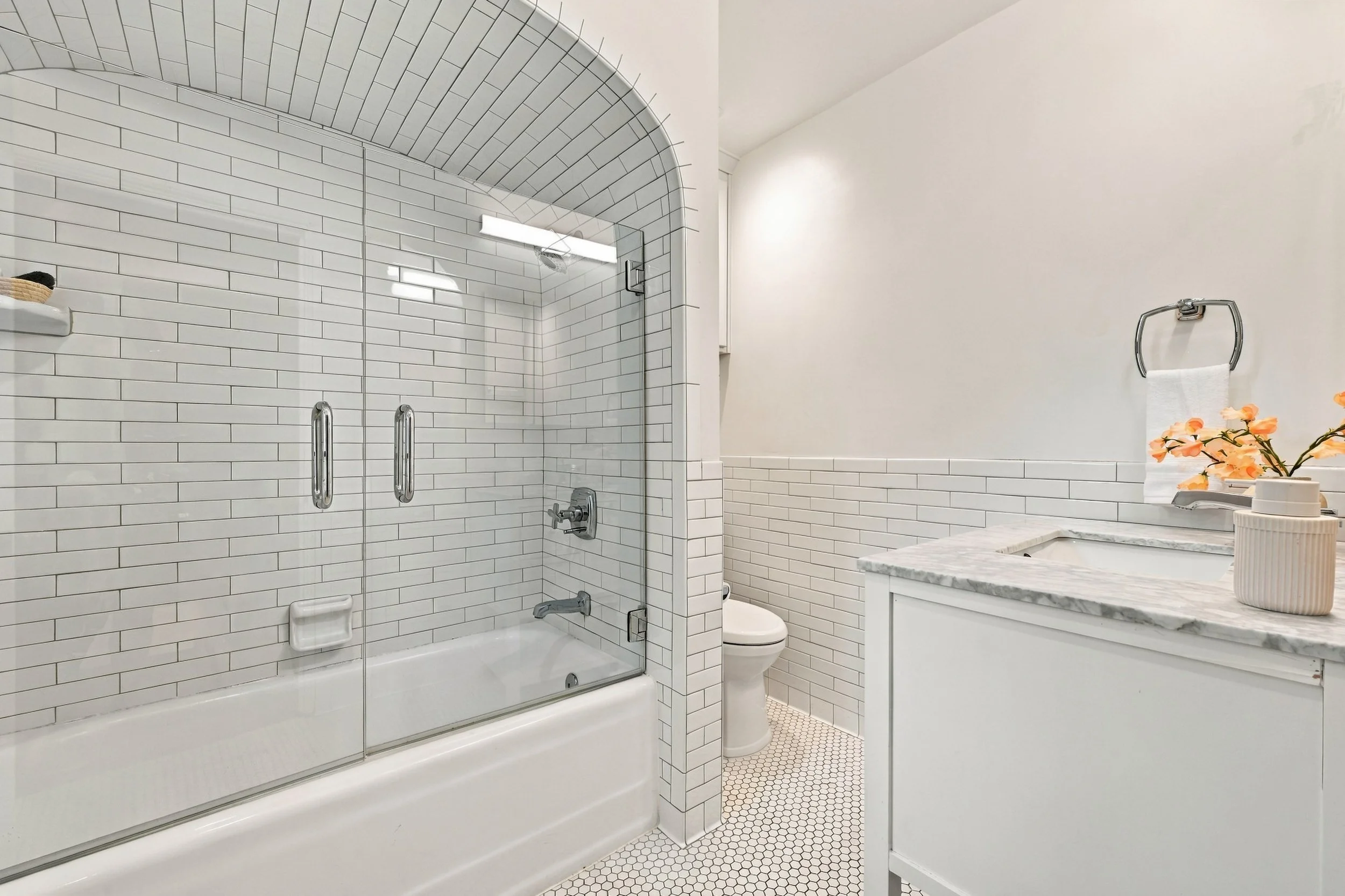 2743 Land Park Dr 68.jpg