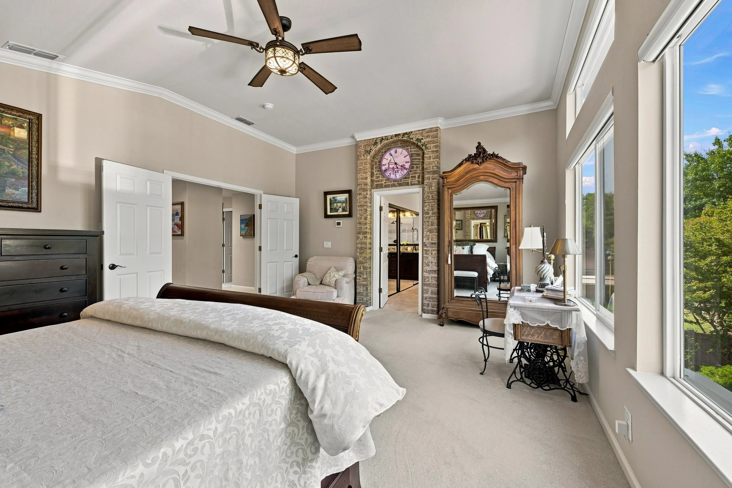 3301 Stonehurst Dr _55.jpg