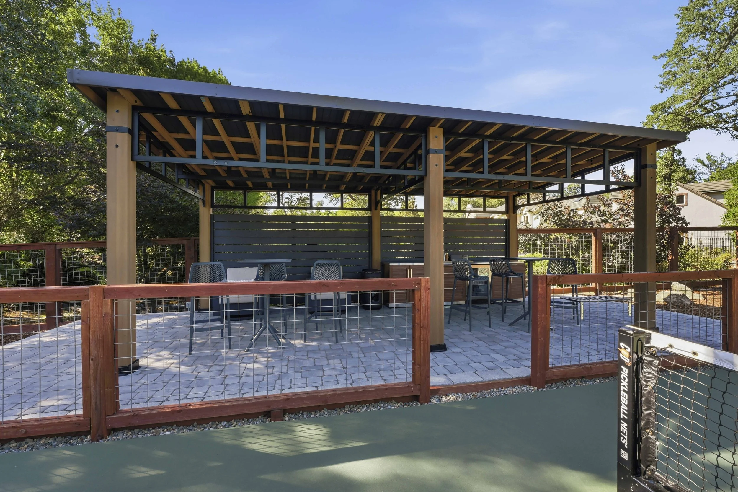 7905 Brook Ct 104.jpg