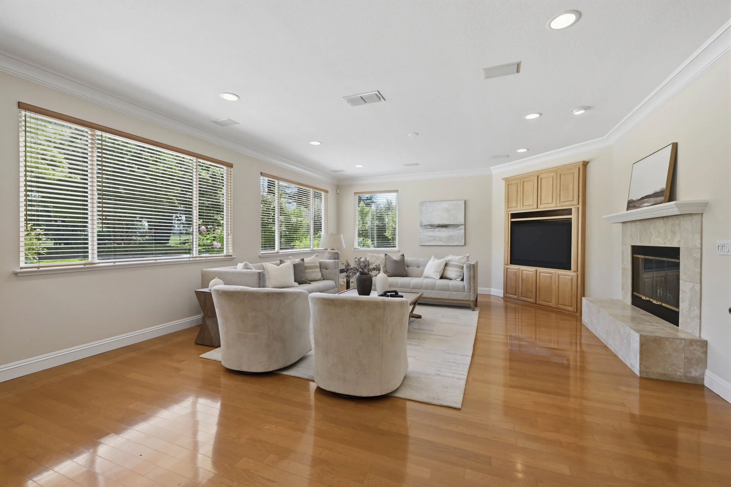 2228 Belvedere Cir _30.jpg