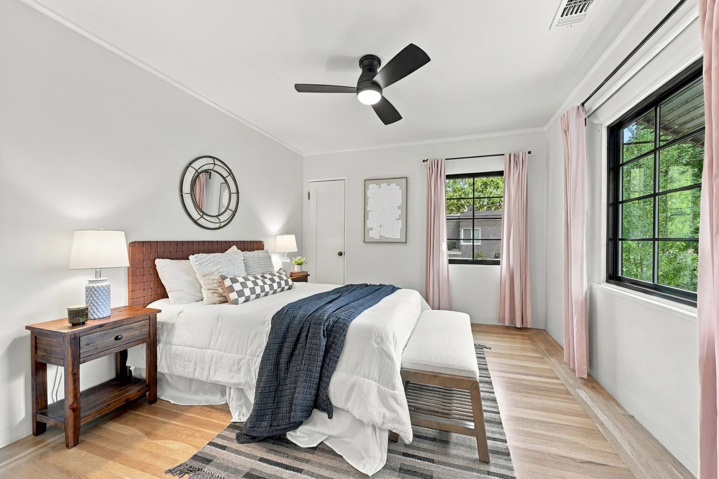 2743 Land Park Dr 71.jpg