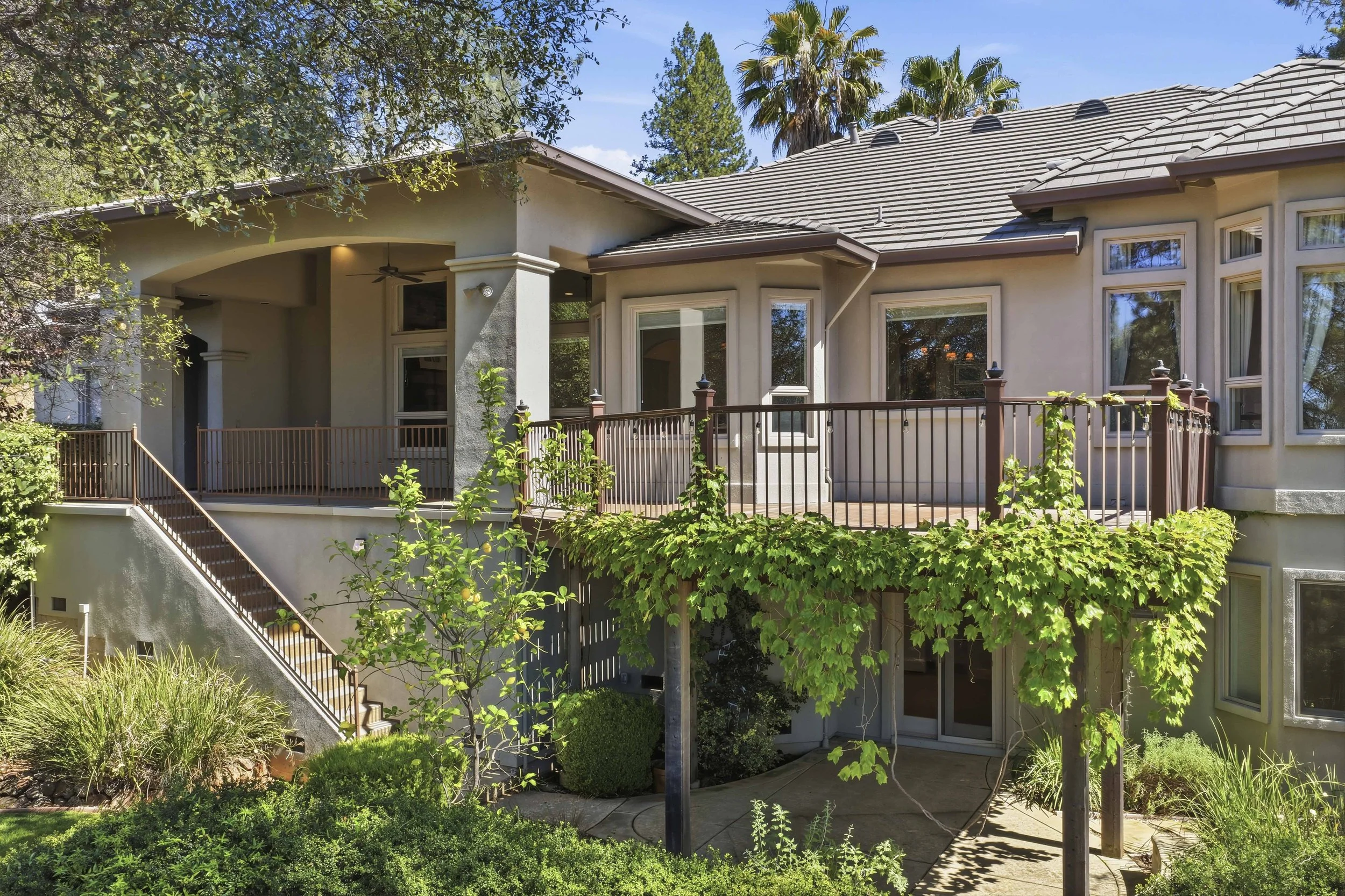 1109 Holly Leaf Ln_9.jpg