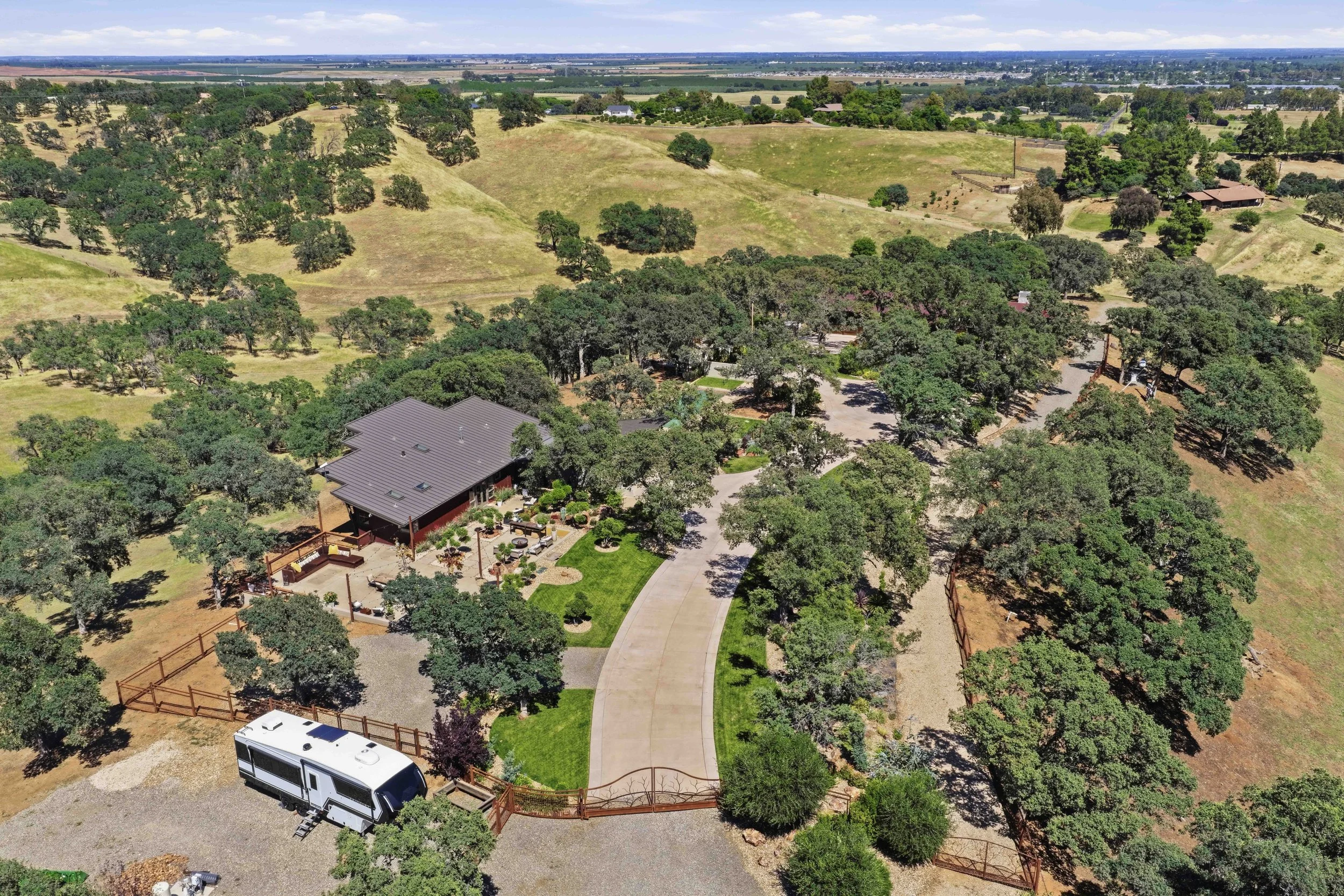 26000 Venado Dr - Daytime _21_1.jpg
