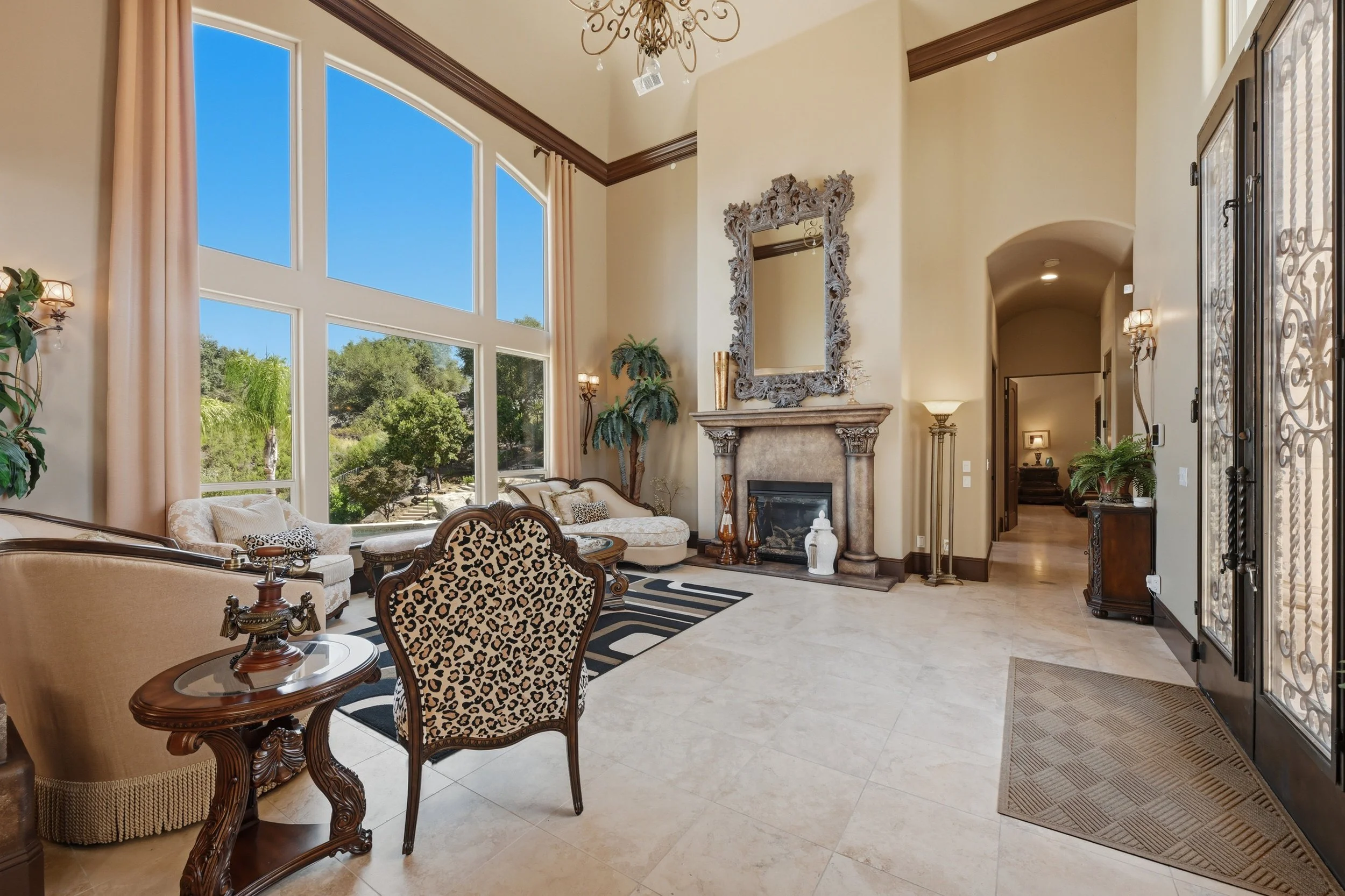 5645 Los Posas Way 21.jpg