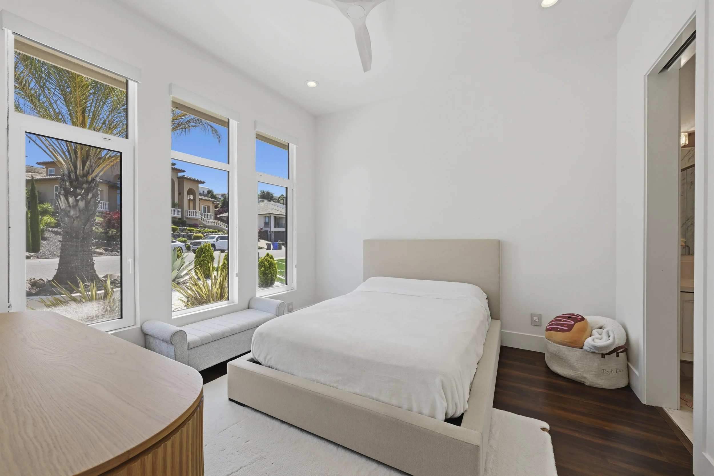 535 Serpa Way _50.jpg
