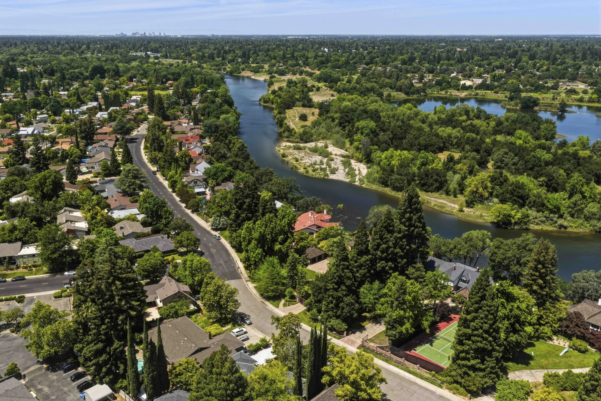 9815 Mira Del Rio Dr 4.jpg
