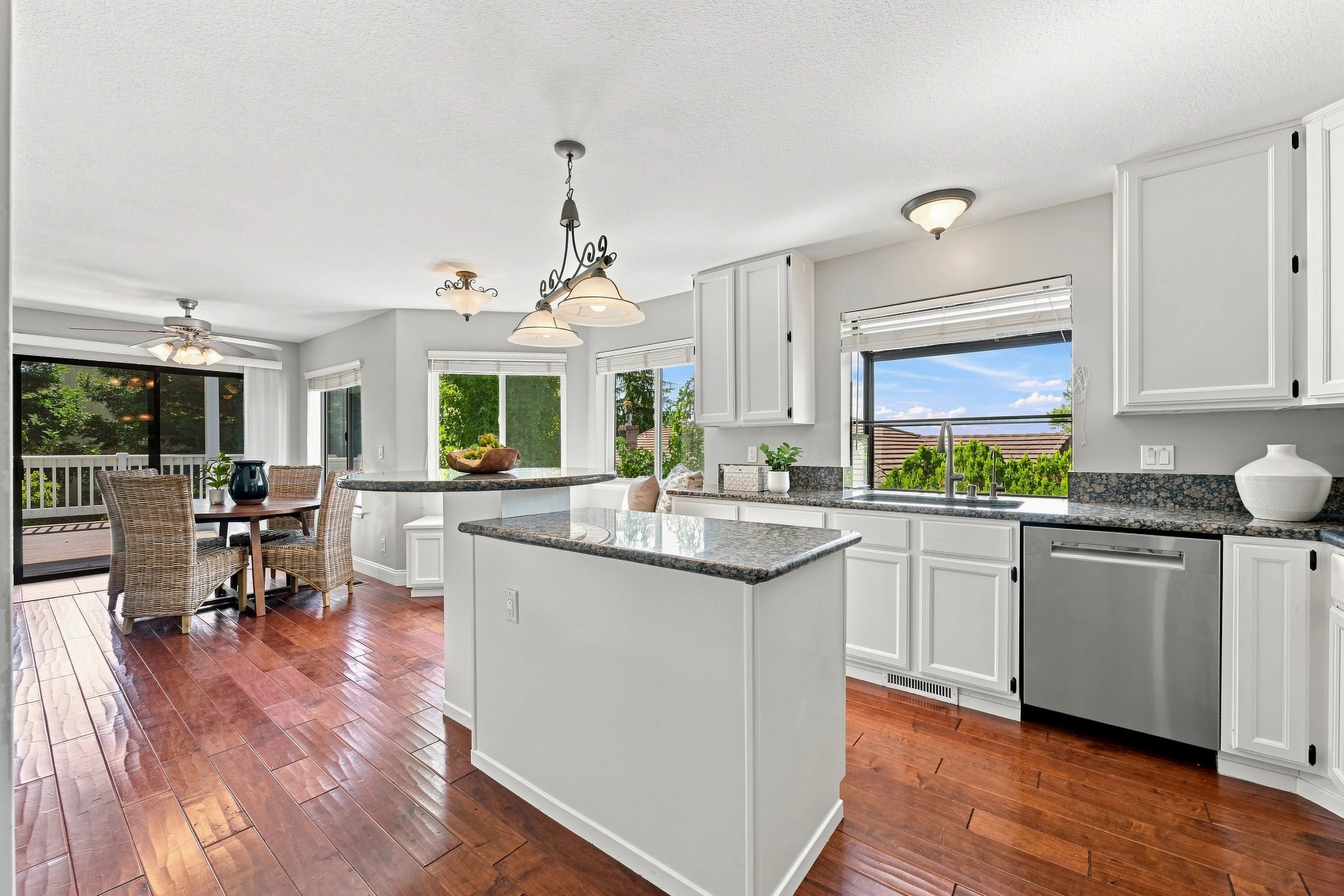 1610 Foxridge Cir 18.jpg