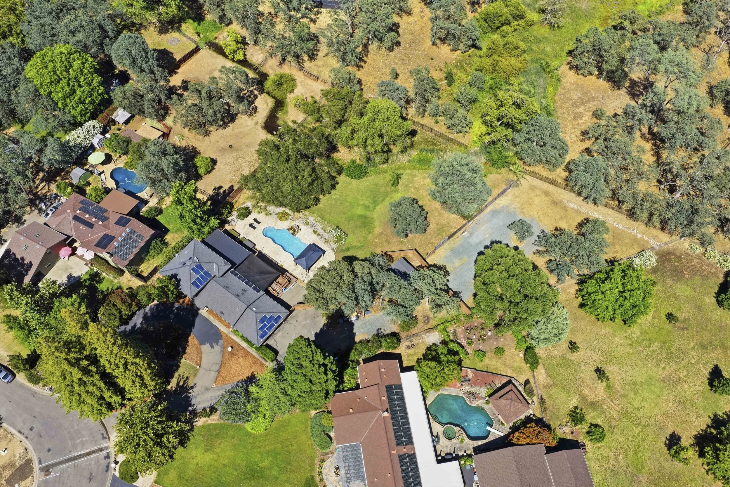 4440 Lawrence Dr _2.jpg