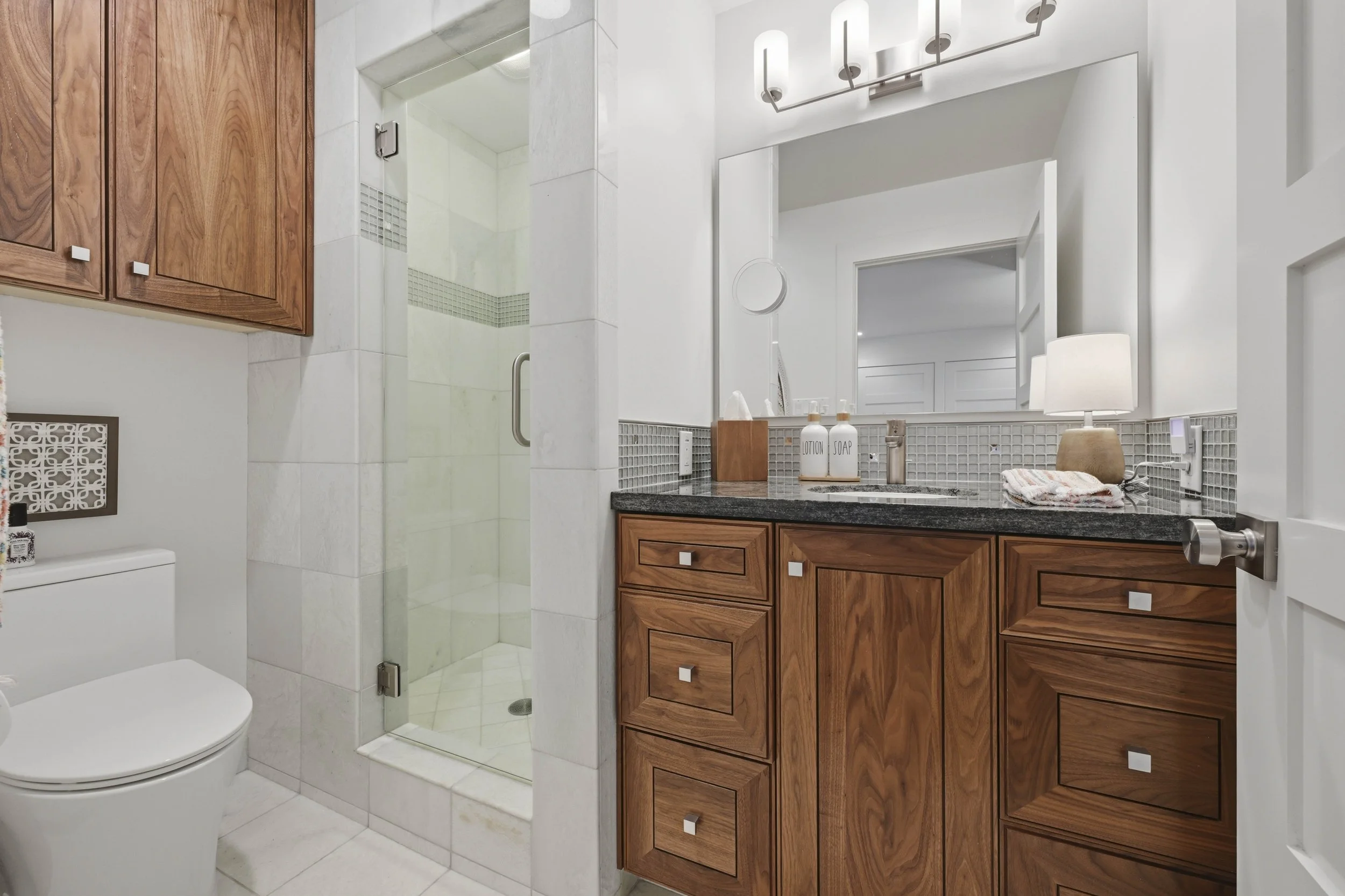 7905 Brook Ct 66.jpg