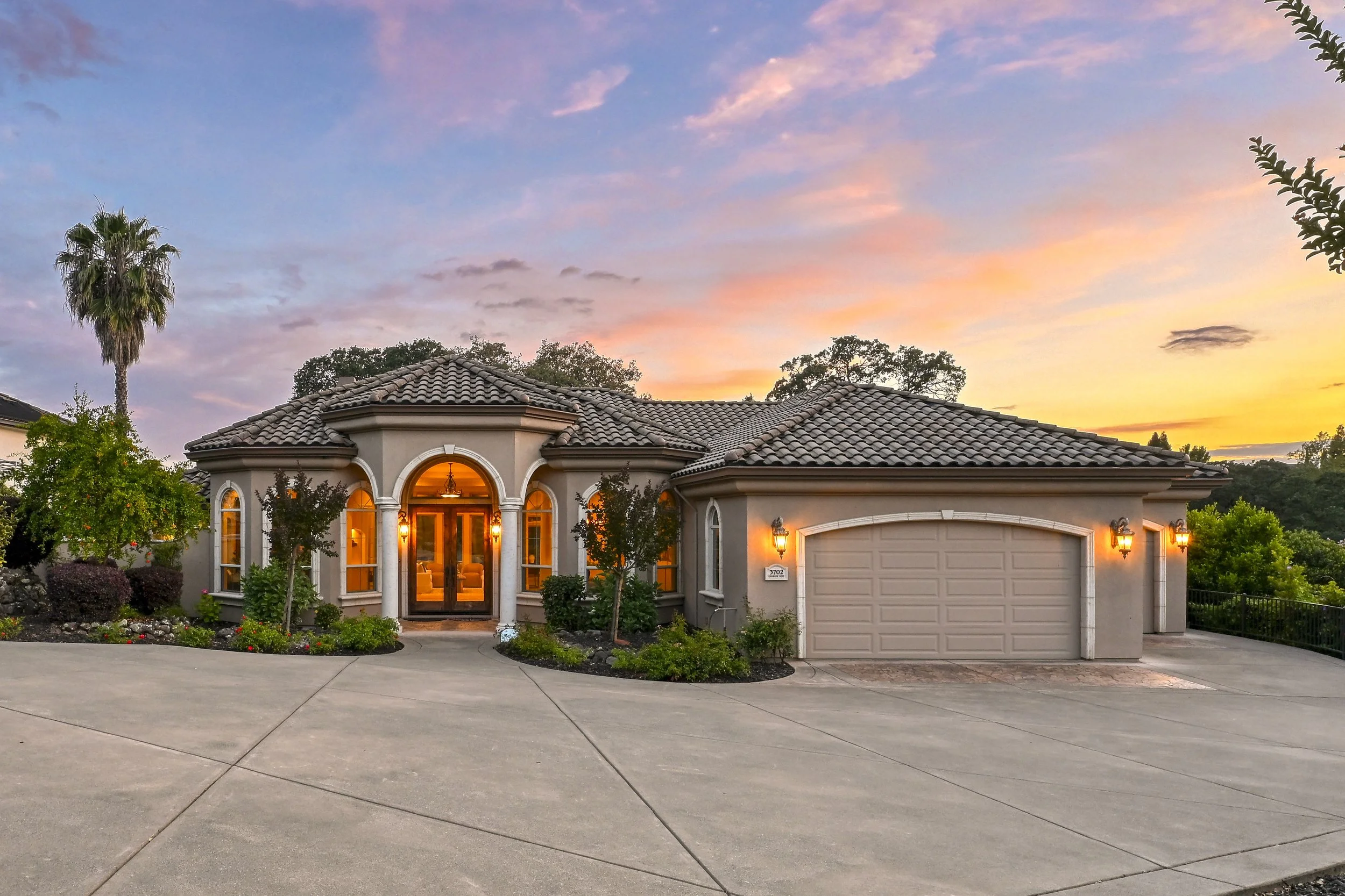 3702 Lindbrook Dr 94.jpg