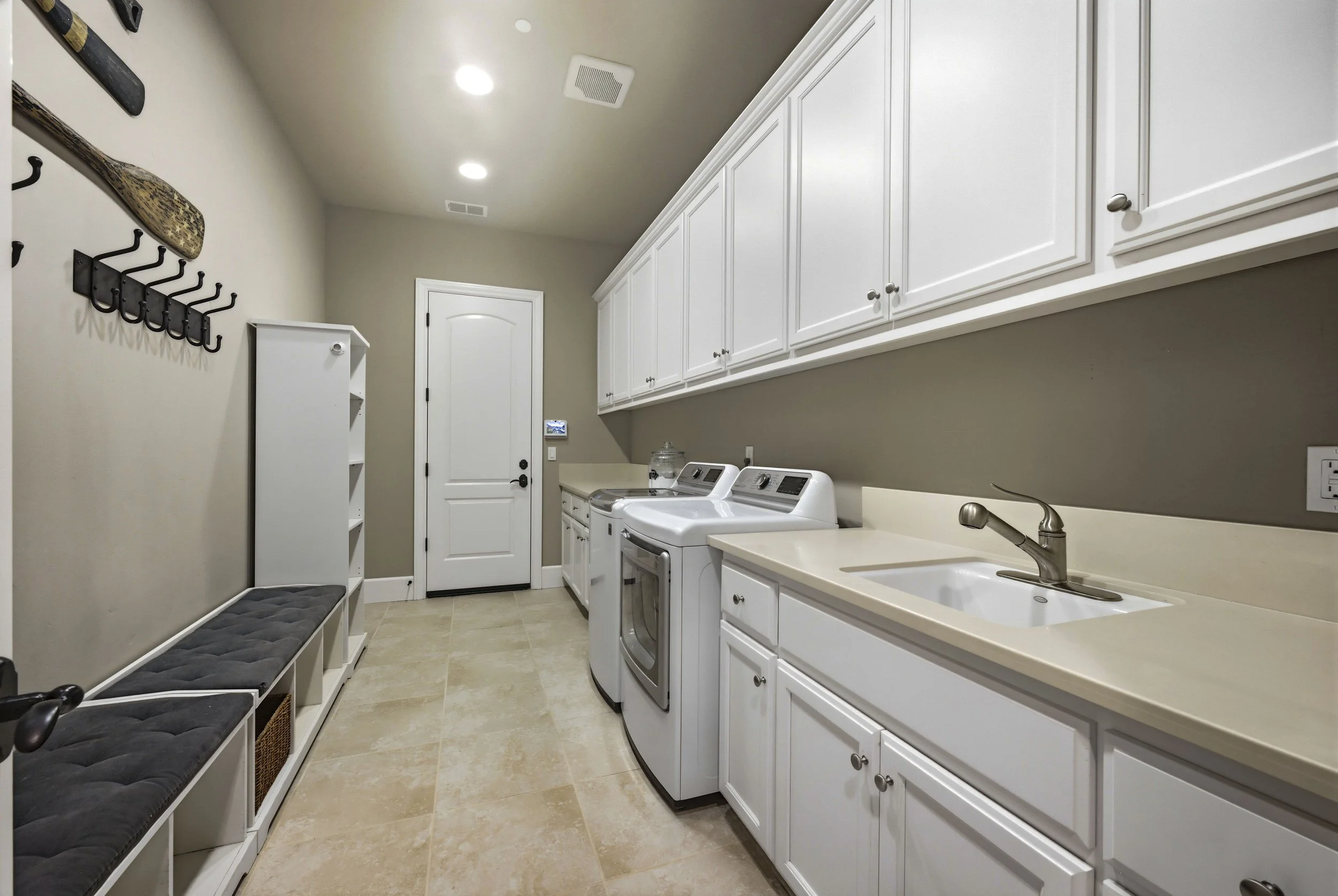 7585 Olive Glen Ct - 36.jpg