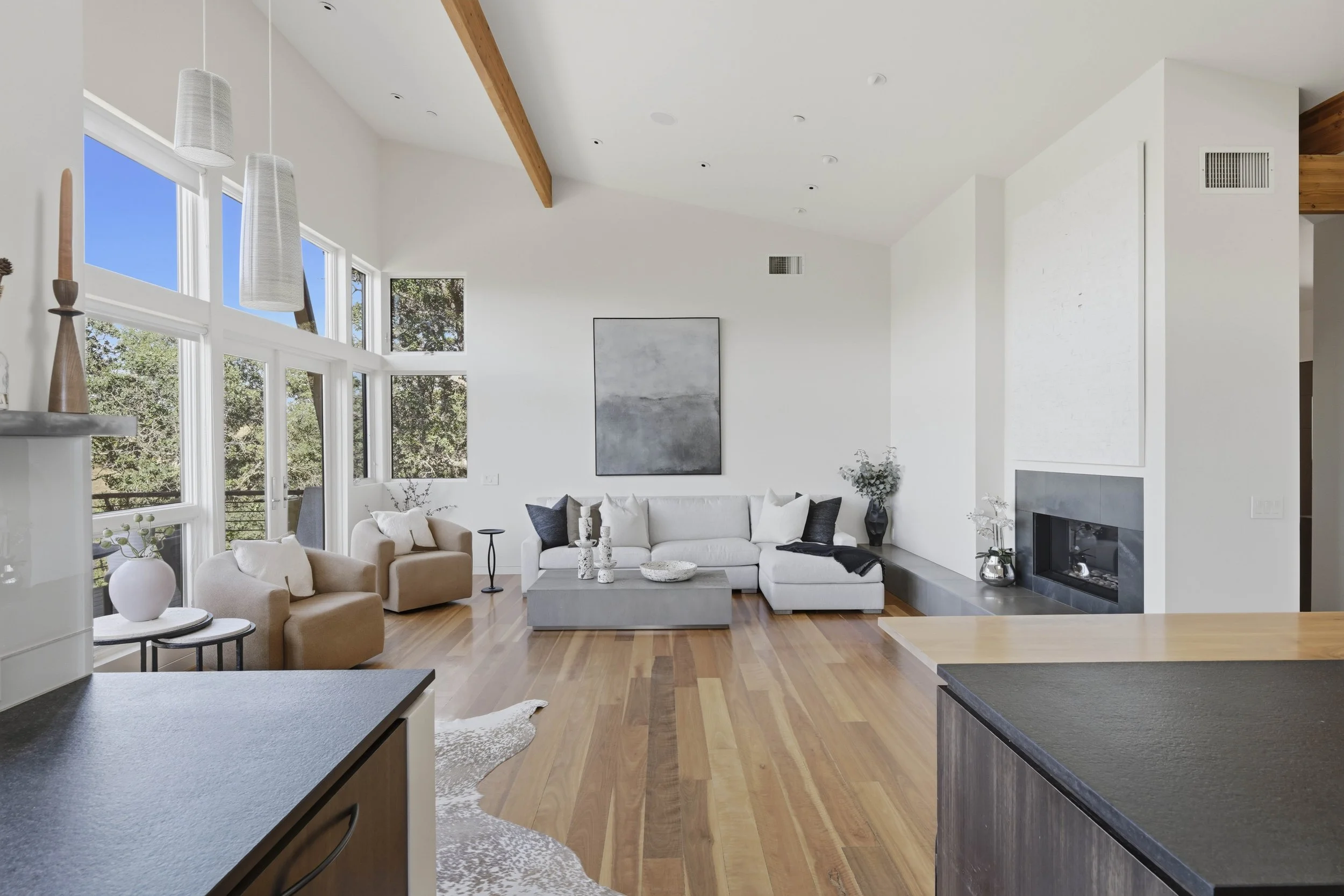 26000 Venado Dr - Main House  - 22.jpg