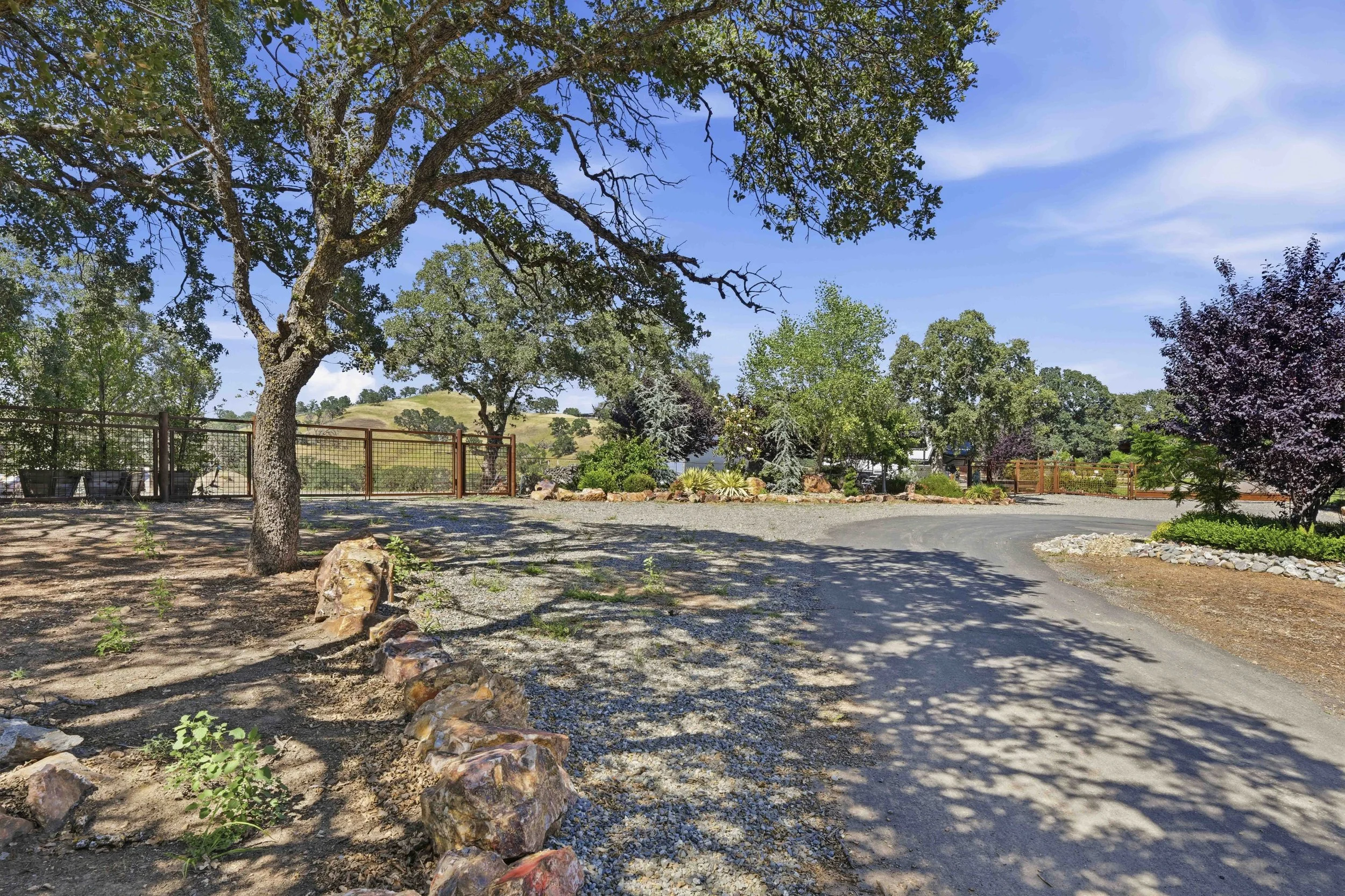 26000 Venado Dr - Daytime _60.jpg