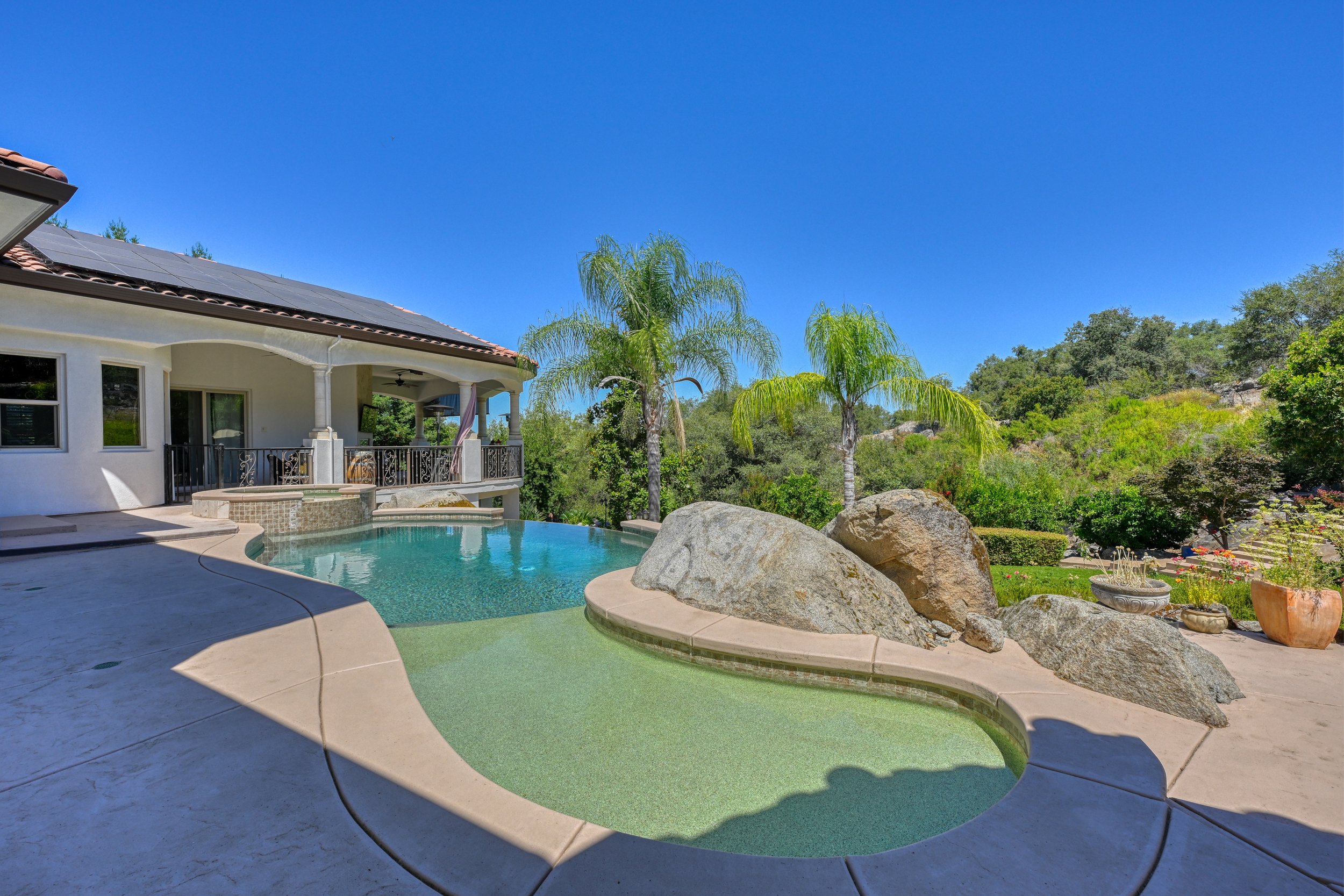 5645 Los Posas Way 70.jpg