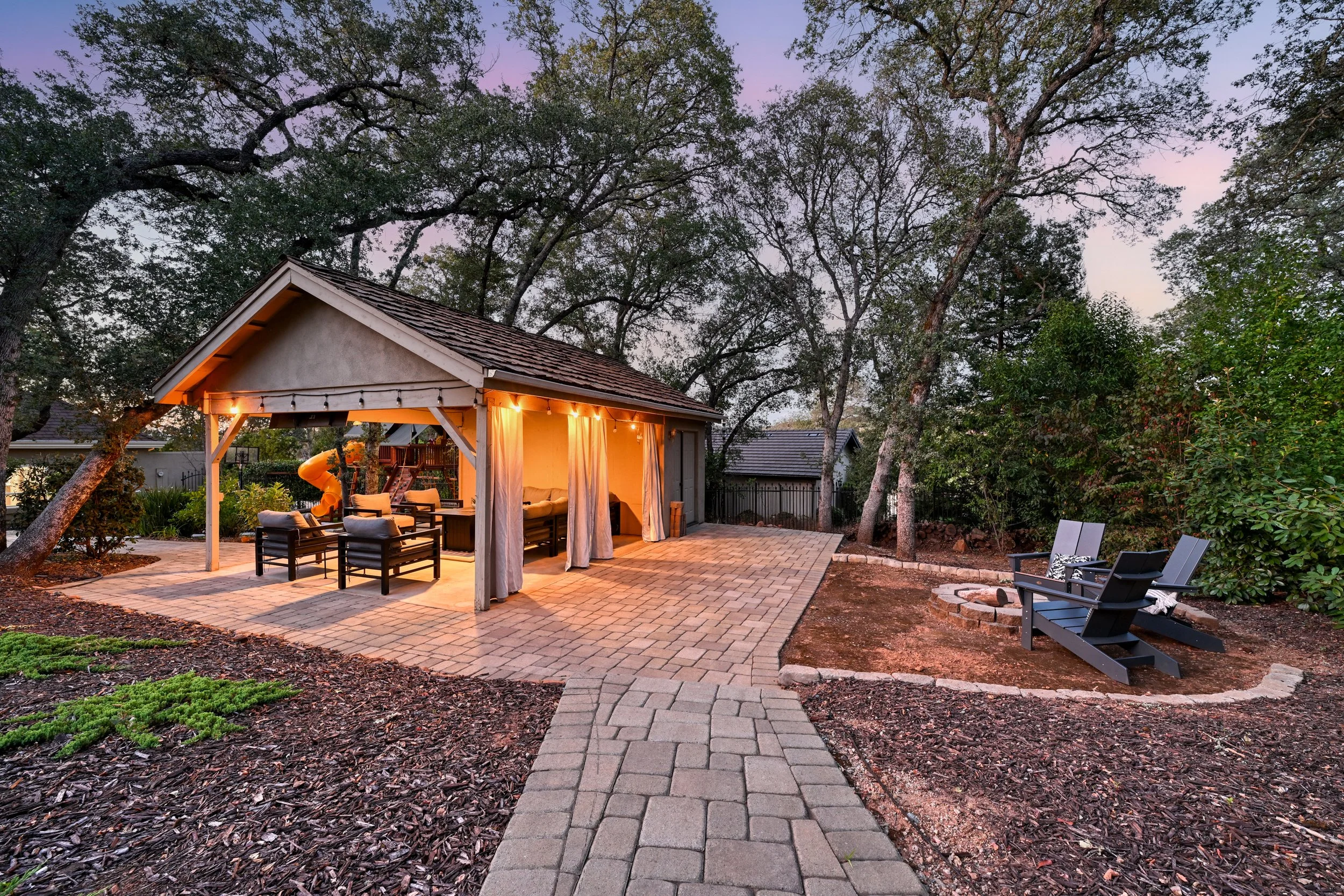 1194 Shetland Way - 33.jpg