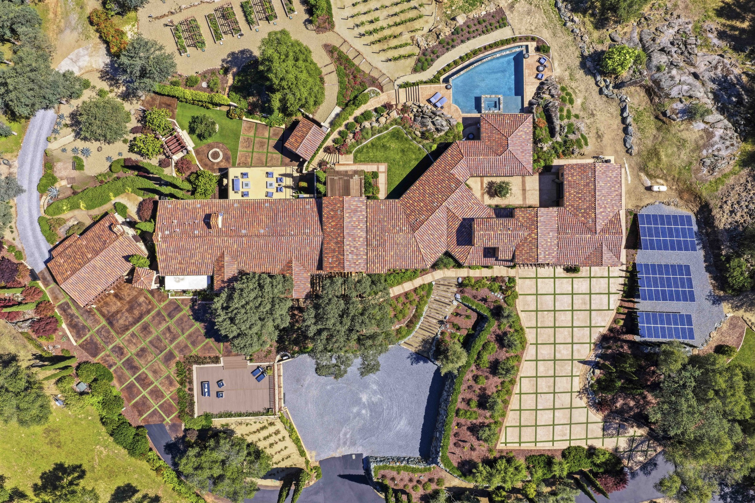 9688 Clos Du Lac Cir 37.jpg