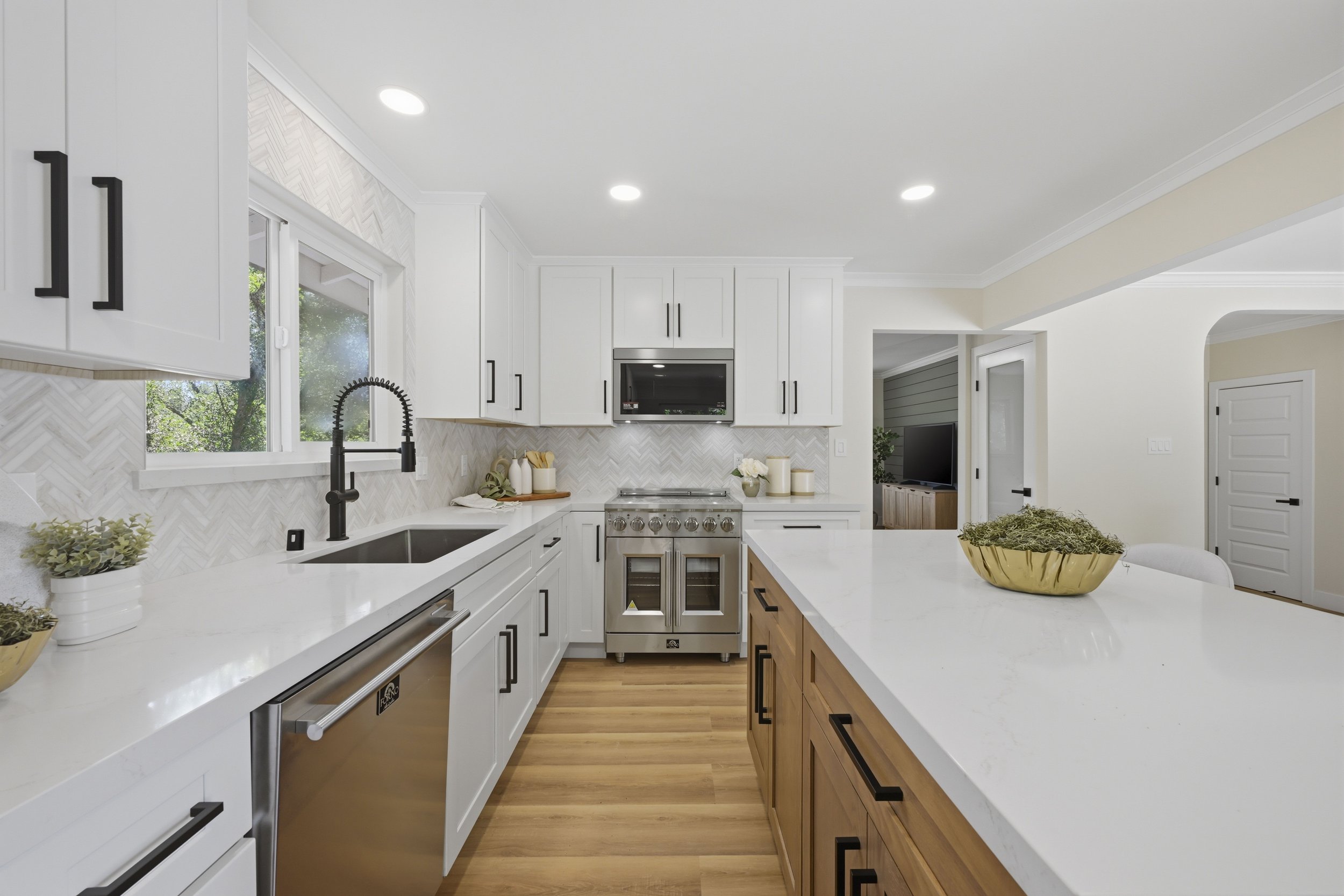 8177 N Lake Cir 34.jpg