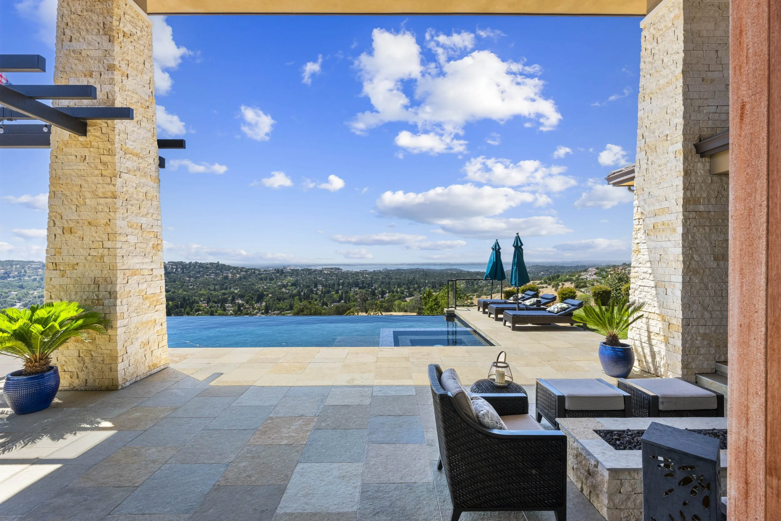 4374 Berkwood Ct 19.jpg