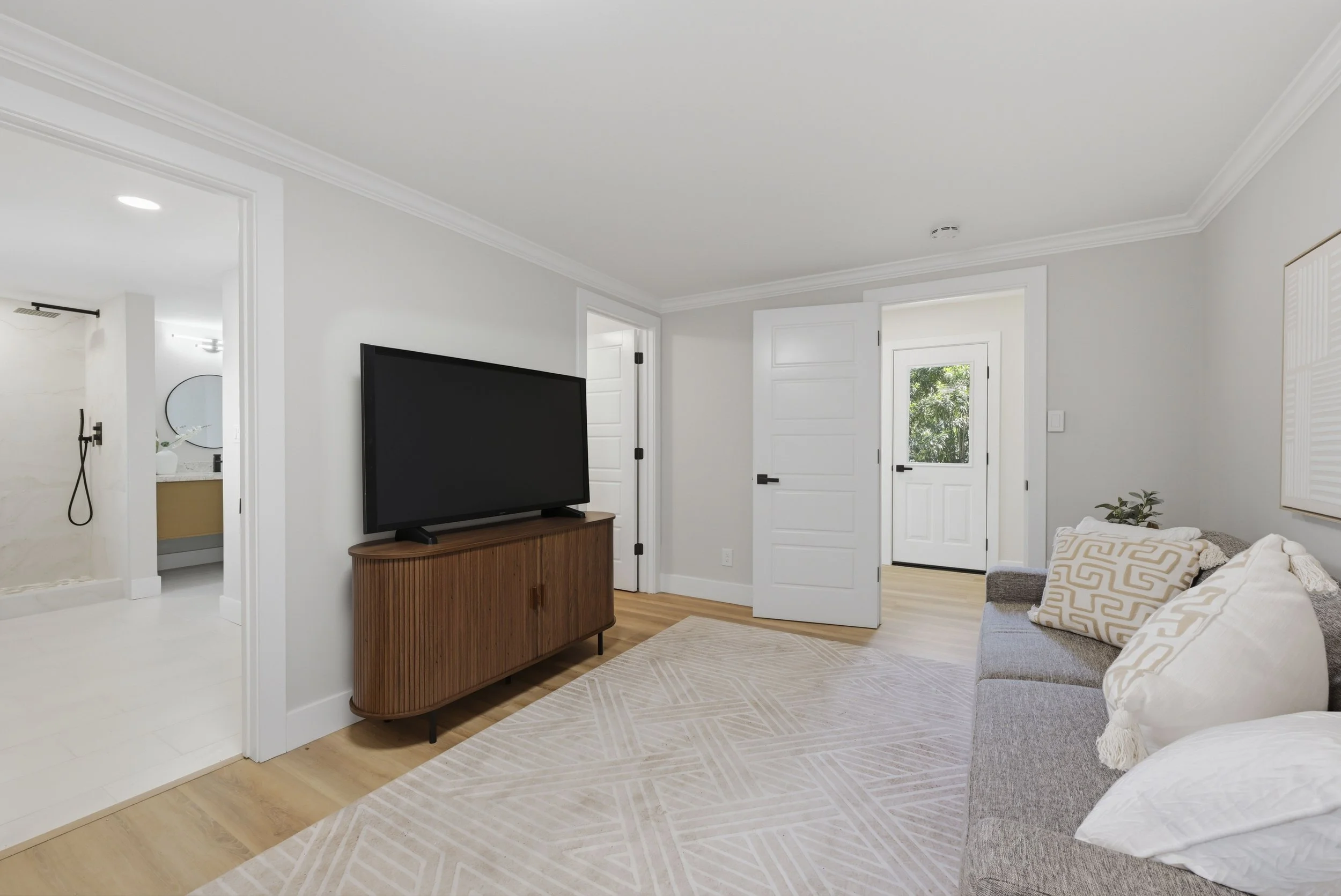 8177 N Lake Cir 66.jpg