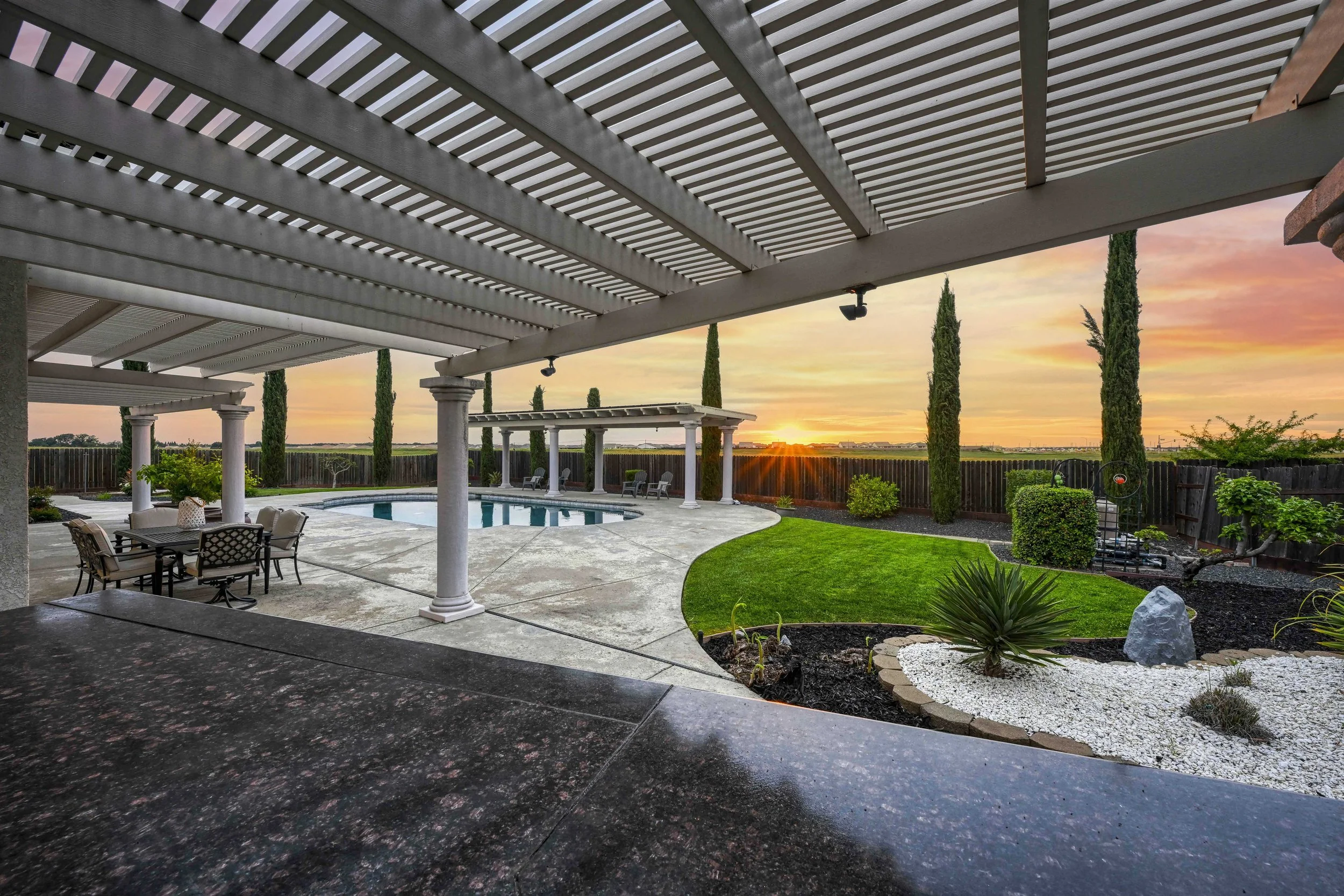 8357 Bridgestone Dr 4.jpg